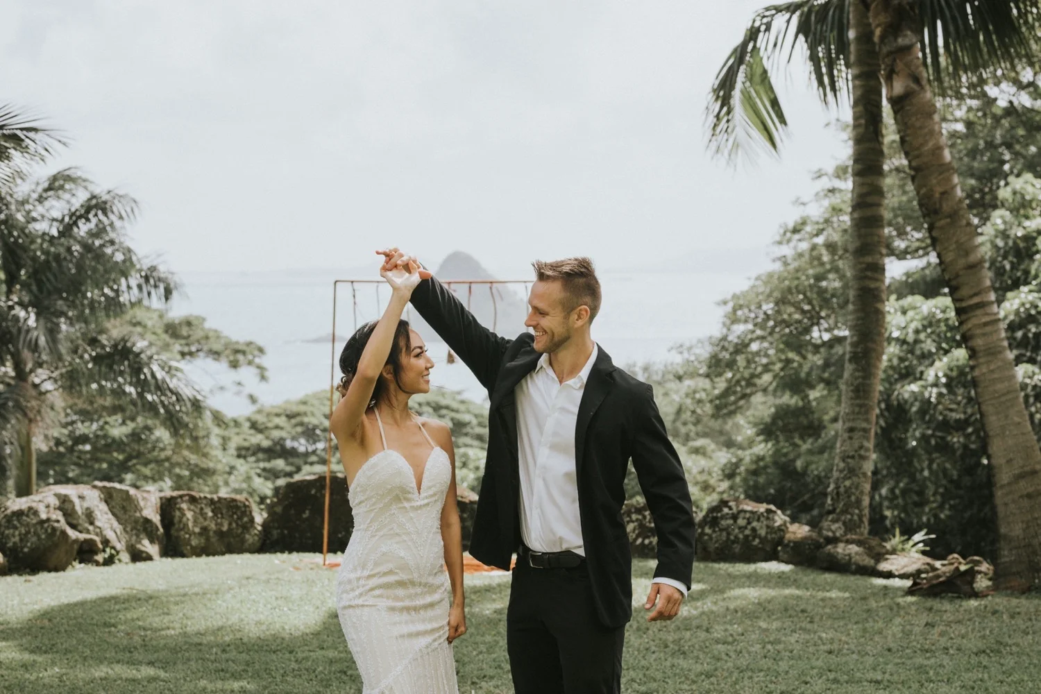 kualoa ranch, wedding at kualoa ranch, kualoa ranch wedding photographer, oahu wedding photographer, elopement at kualoa ranch, jurassic park wedding, destination wedding photographer, oahu elopement