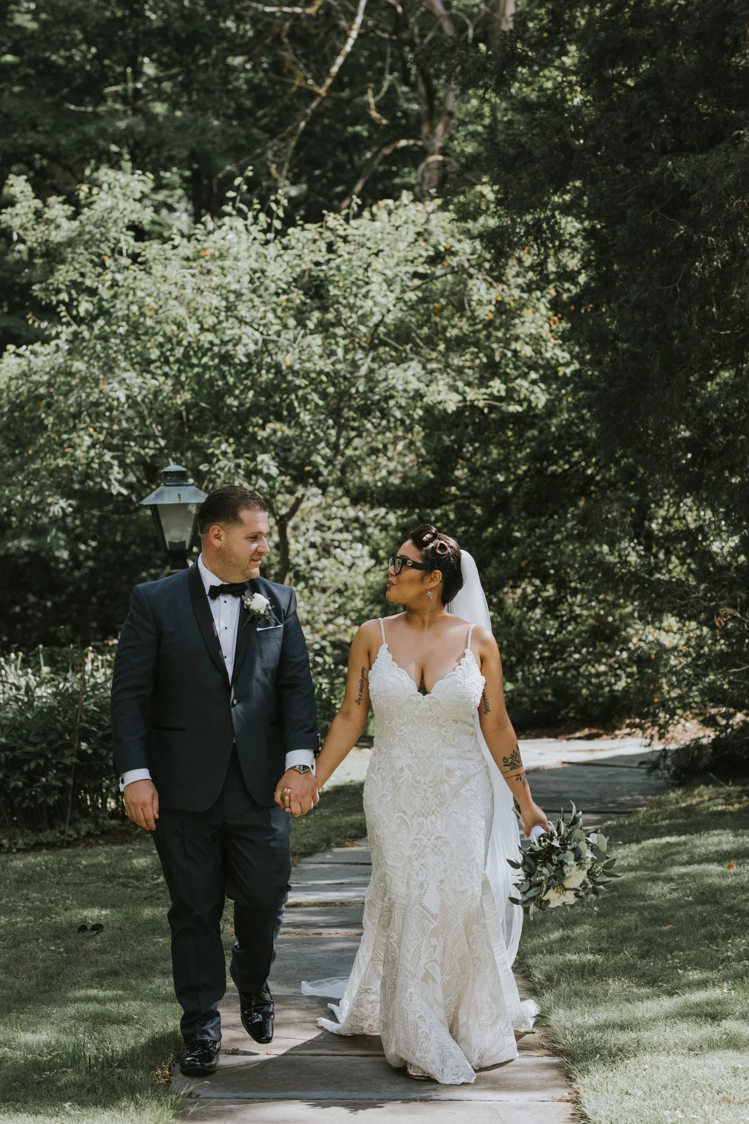 hudson valley wedding photographer, locust grove, locust grove wedding, new york wedding, spring wedding, hudson valley wedding, bridal party, bridesmaid dresses