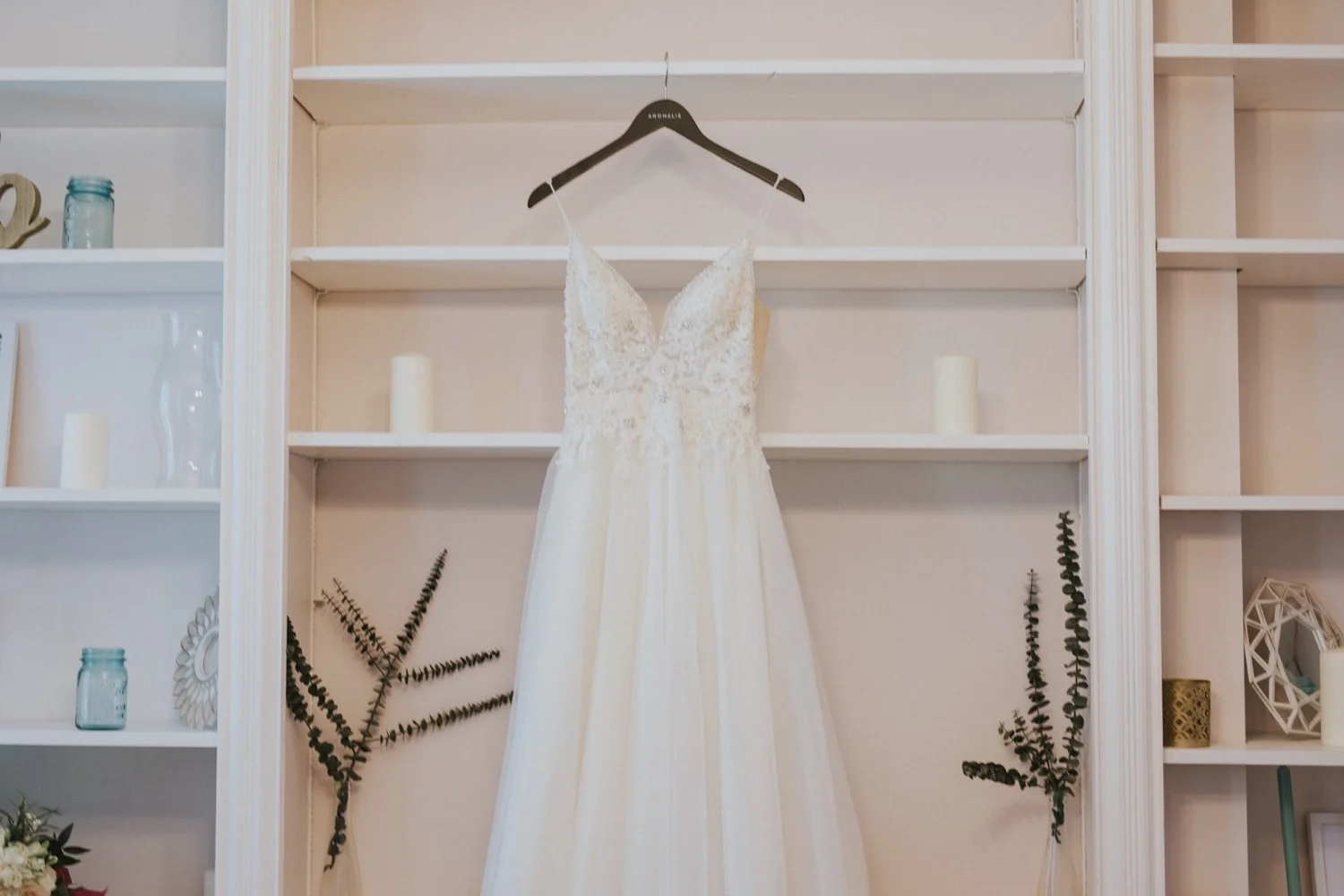 hudson valley wedding photographer, hudson valley wedding, unionville vineyards, unionville wedding, unionville vineyards wedding, wedding details, wedding invite flat lay, new jersey wedding