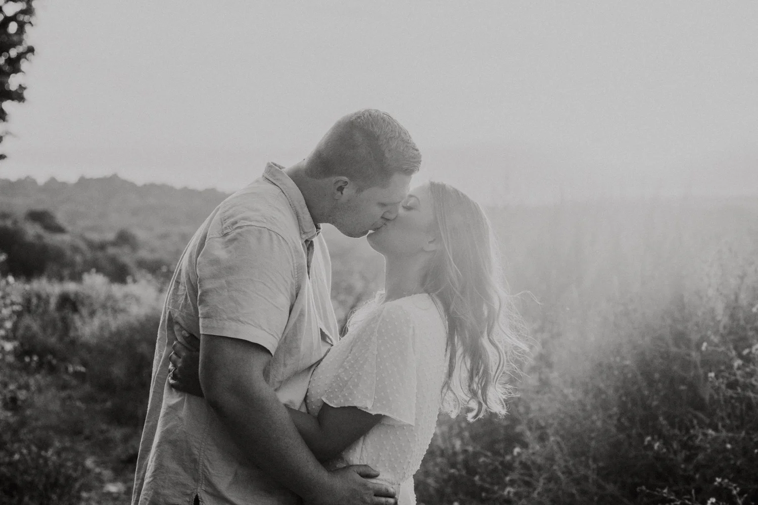 Hudson Valley Wedding Photographer, New York Wedding Photographer, Hudson Valley Engagement Session, Storm King Mountain, Moodna Viaduct, Cornwall Wedding Photographer