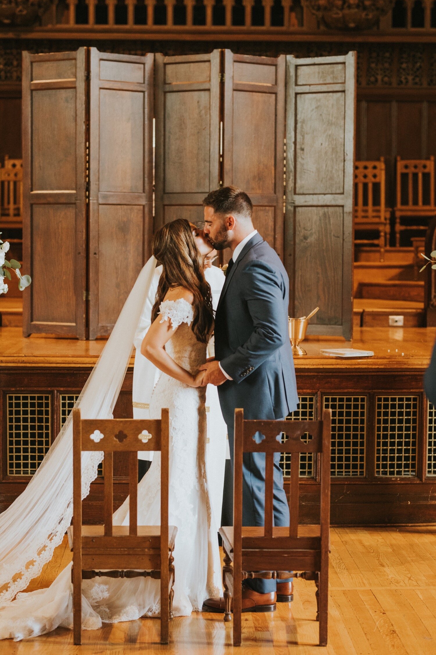 Hudson Valley Wedding Photographer, Brotherhood Winery, Brotherhood Winery Wedding, Justin Alexander Dress, Vassar College Chapel