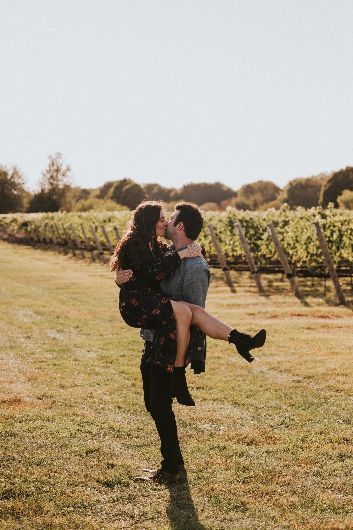 Hudson Valley Wedding Photographer, Soundview Greenport, Hamptons Engagement Session, Long Island Engagement Session, New York Engagement Session, Corey Creek Tap Room