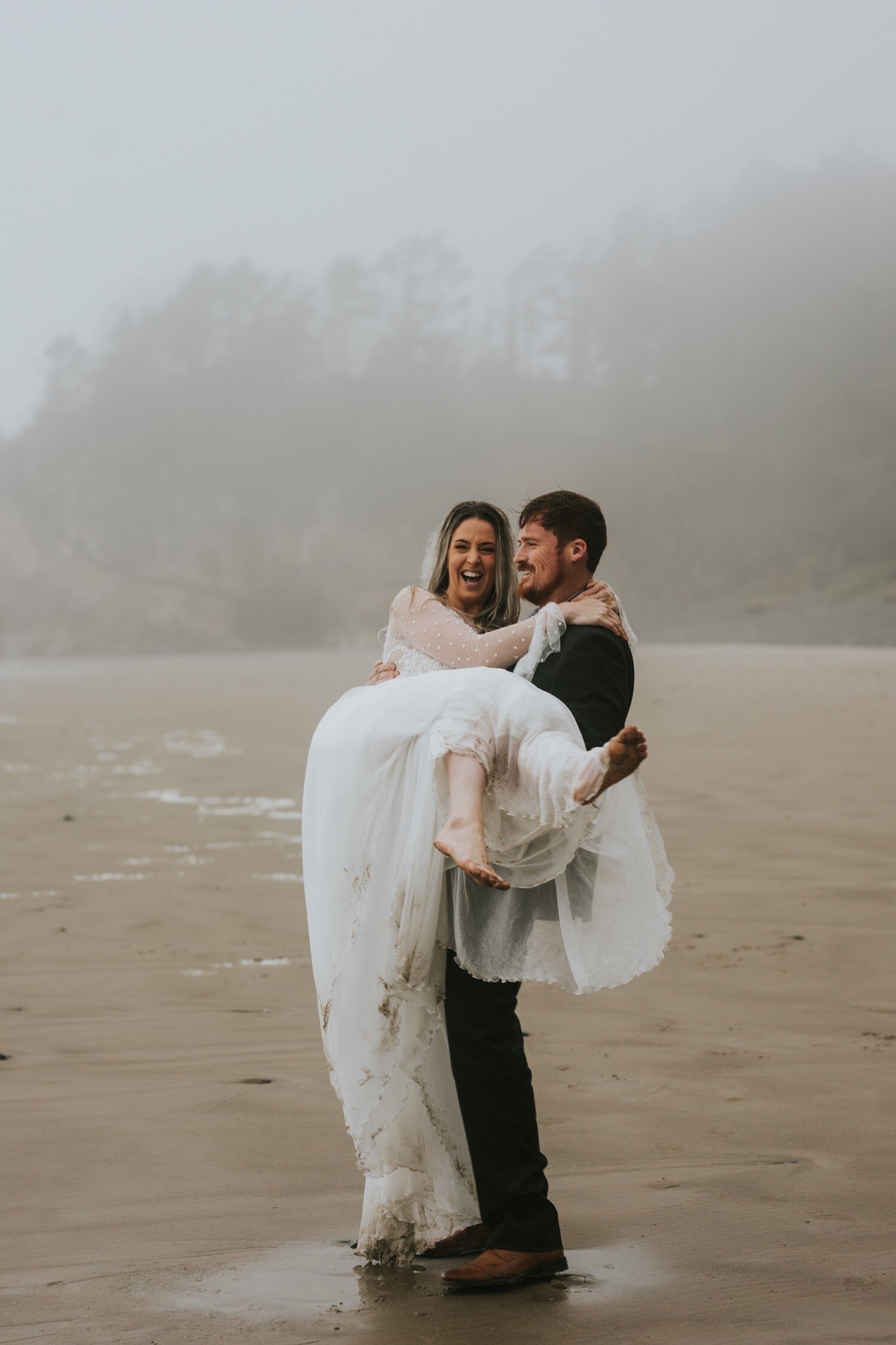 Oregon Wedding Photographer, Ecola State Park Elopement, Cannon Beach Elopement, Hug Point Oregon, Oregon Elopement, Oregon Elopement Photographer