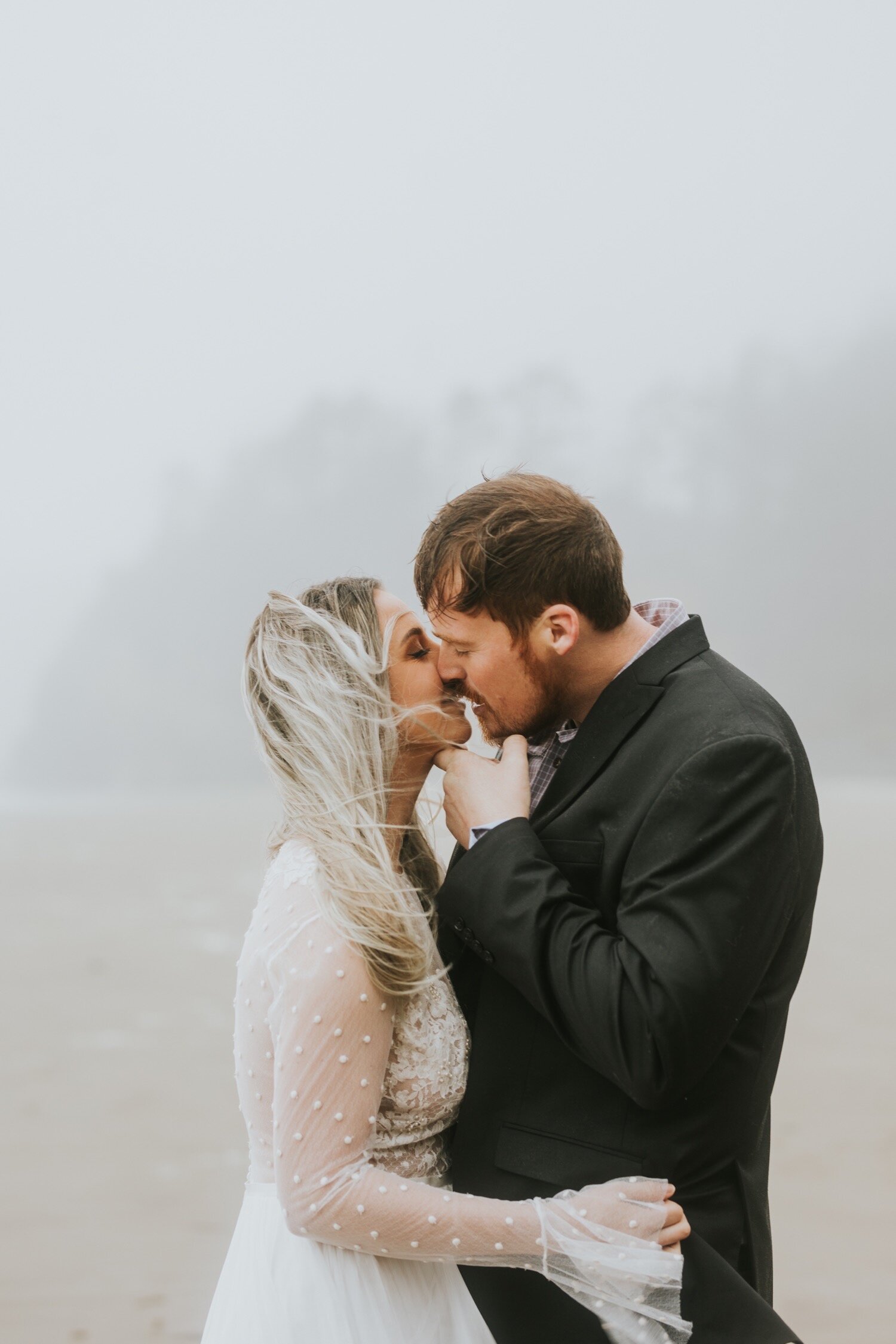 Oregon Wedding Photographer, Ecola State Park Elopement, Cannon Beach Elopement, Hug Point Oregon, Oregon Elopement, Oregon Elopement Photographer