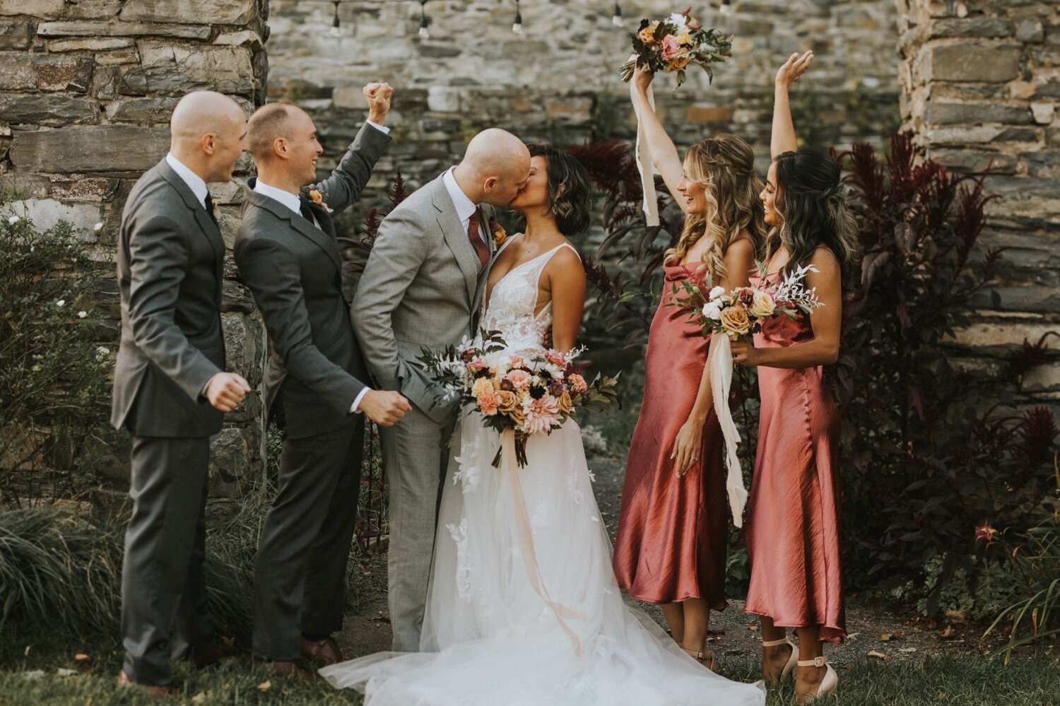 Hudson Valley Wedding Photographer, New York Wedding Photographer, Red Maple Vineyard, Red Maple Vineyard Wedding, New Paltz Wedding, Tara Lauren