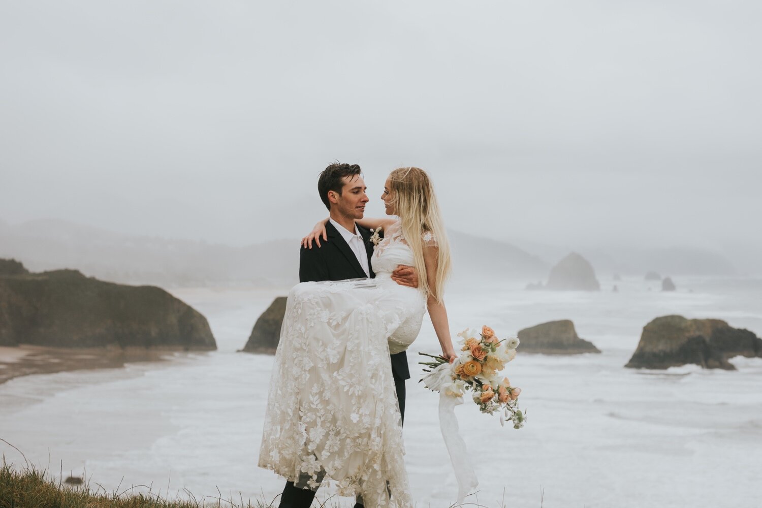 ecola state park, ecola state park wedding, cannon beach wedding, portland wedding photographer, oregon wedding photographer, ecola wedding photographer