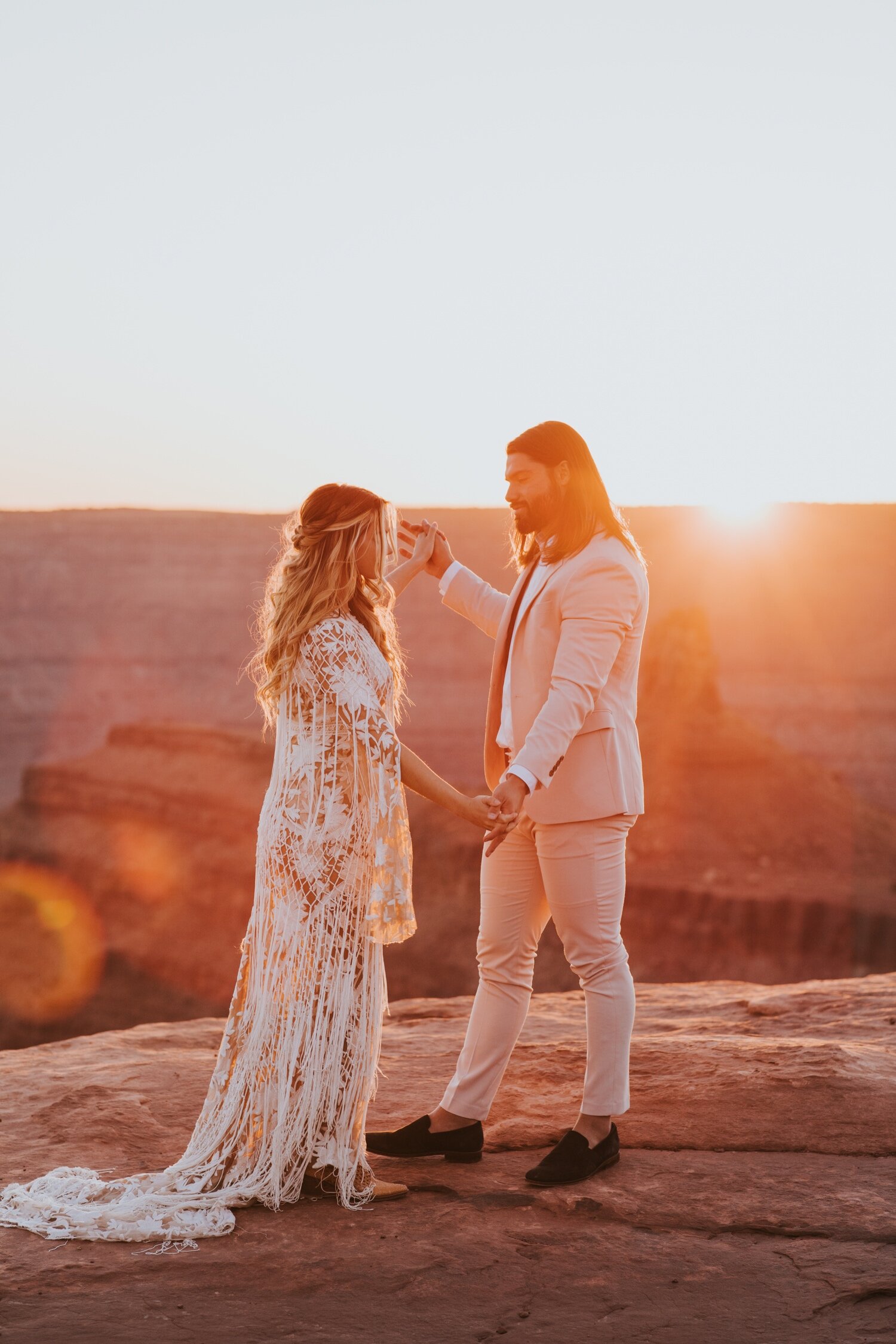 Utah Wedding, Hudson Valley Wedding Photographer, Dead Horse Point Wedding, Utah Wedding, Moab Wedding, Moab elopement, Elopement Inspo