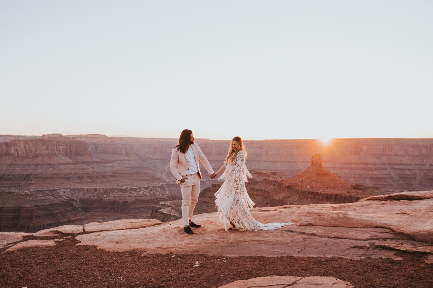 Utah Wedding, Hudson Valley Wedding Photographer, Dead Horse Point Wedding, Utah Wedding, Moab Wedding, Moab elopement, Elopement Inspo