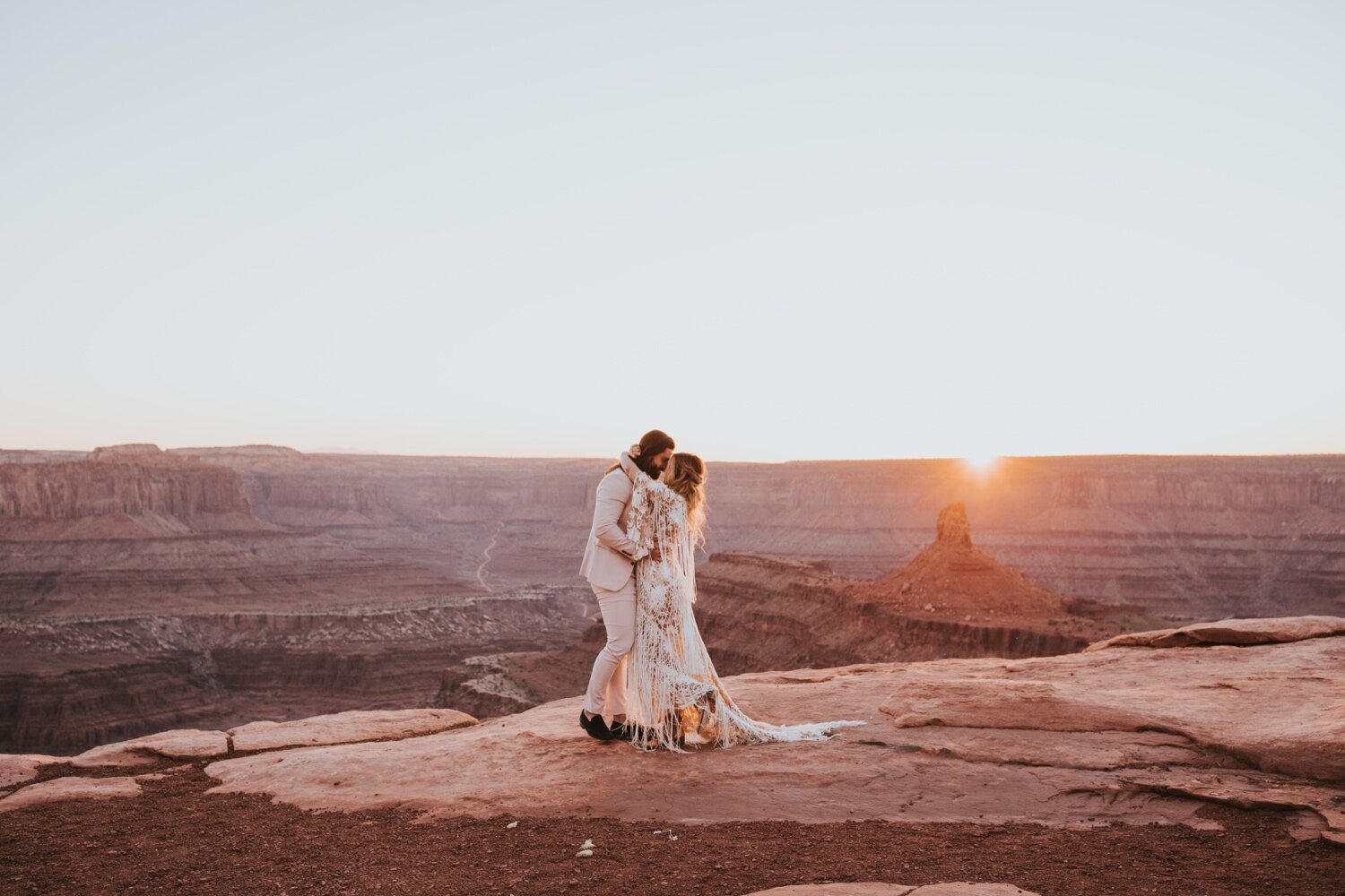 Utah Wedding, Hudson Valley Wedding Photographer, Dead Horse Point Wedding, Utah Wedding, Moab Wedding, Moab elopement, Elopement Inspo