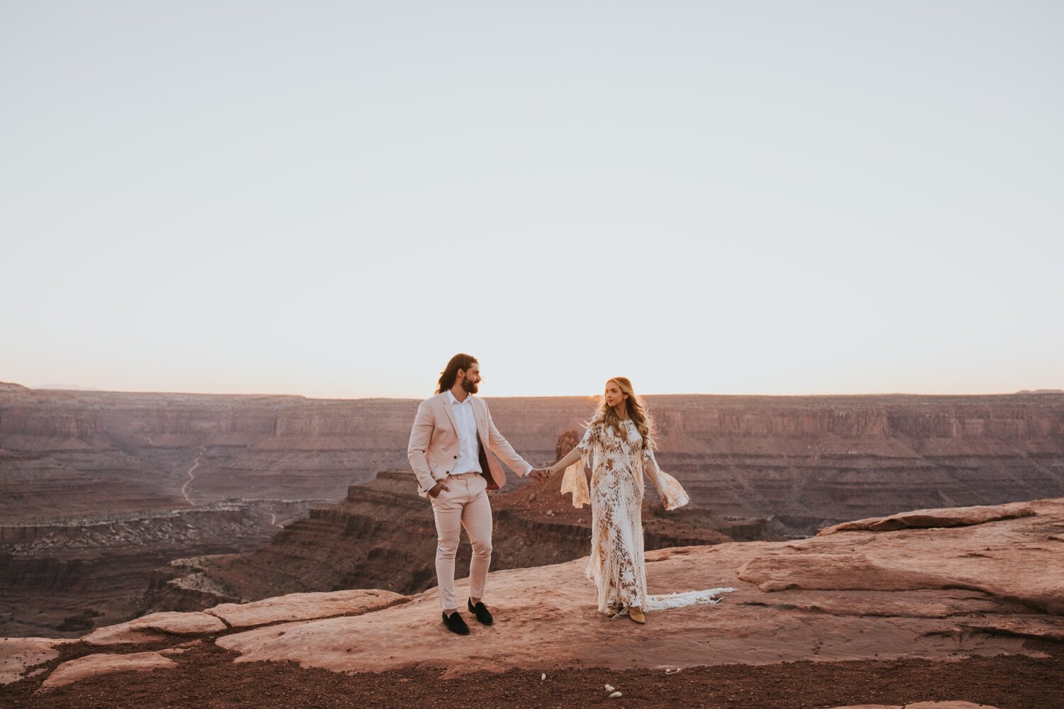 Utah Wedding, Hudson Valley Wedding Photographer, Dead Horse Point Wedding, Utah Wedding, Moab Wedding, Moab elopement, Elopement Inspo