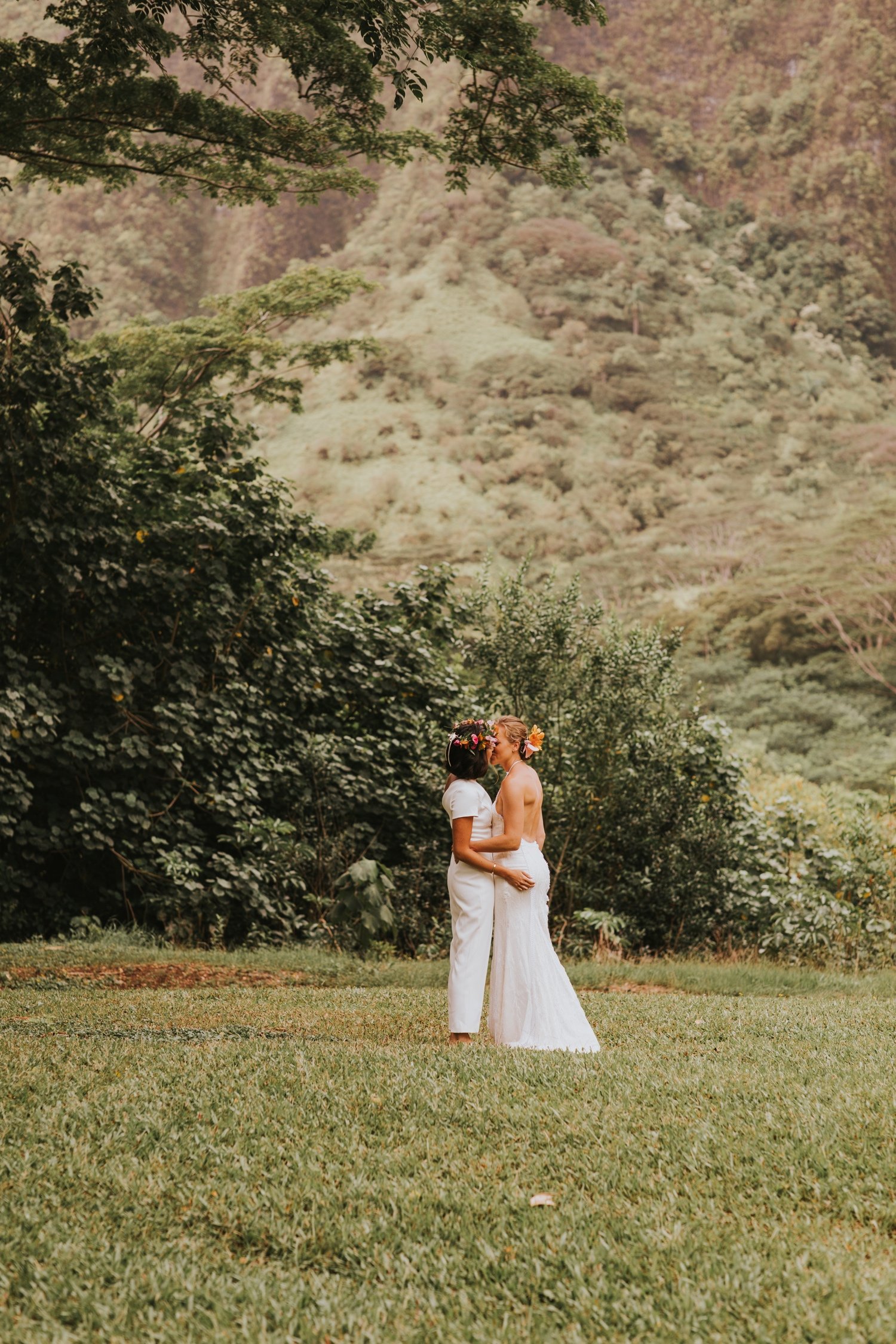 Oahu wedding, oahu wedding photographer, hoomaluhia botanical garden, hoomaluhia botanical garden wedding, hawaii wedding, hawaii wedding photographer