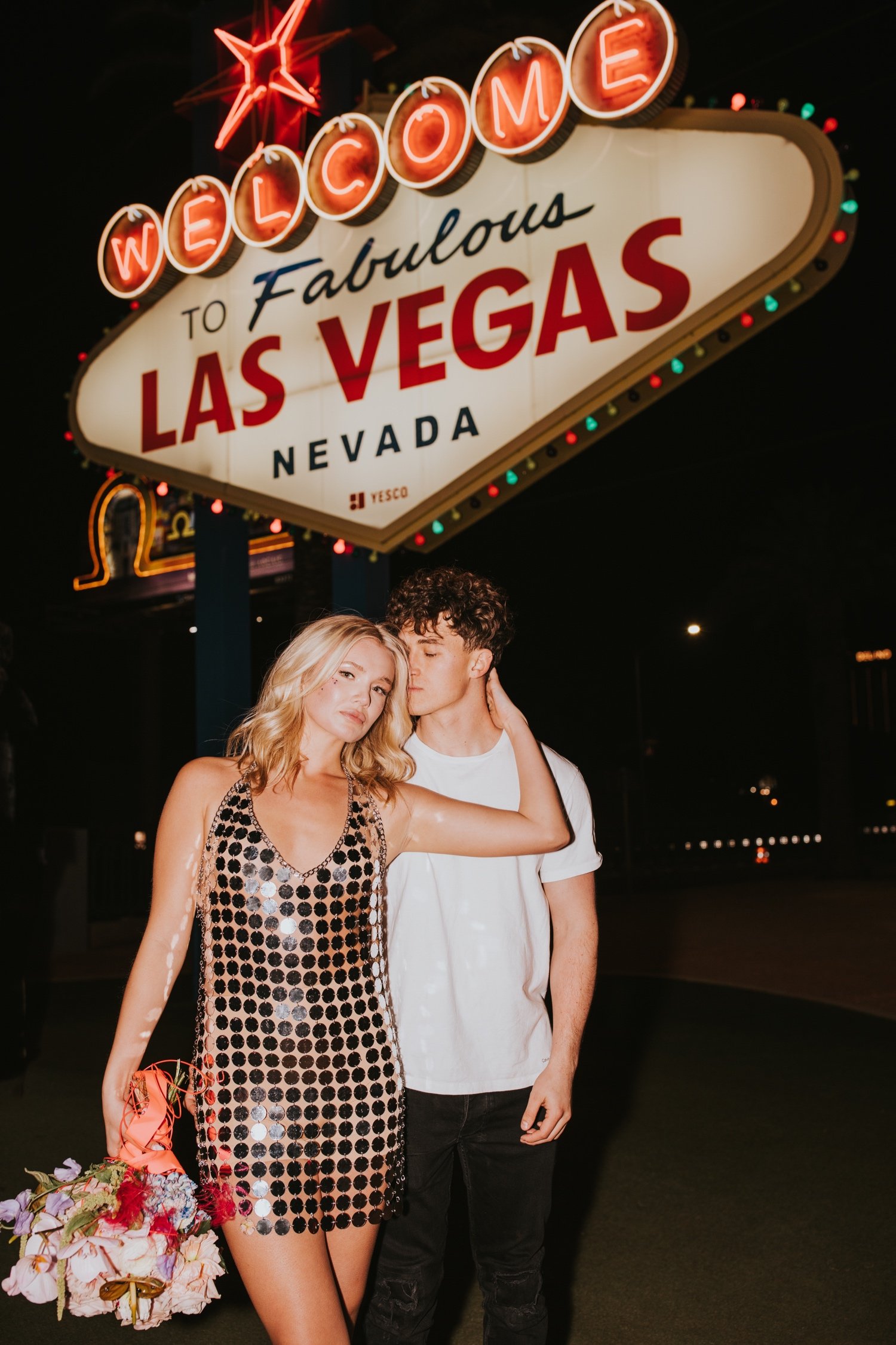 las vegas wedding photographer, las vegas wedding, welcome to las vegas sign, hudson valley wedding photographer, nevada wedding, vegas elopement, vegas, elopement photographer