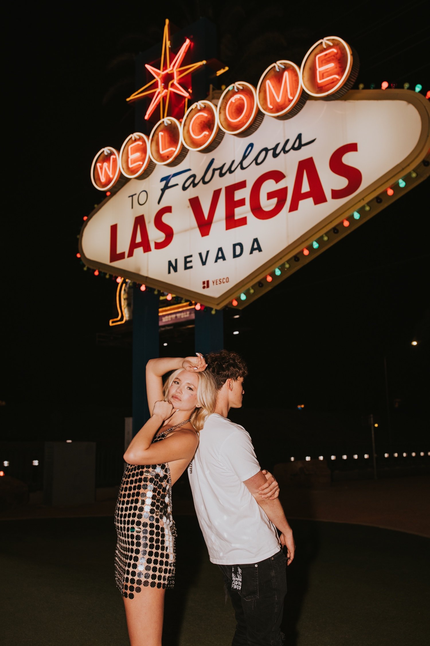 las vegas wedding photographer, las vegas wedding, welcome to las vegas sign, hudson valley wedding photographer, nevada wedding, vegas elopement, vegas, elopement photographer