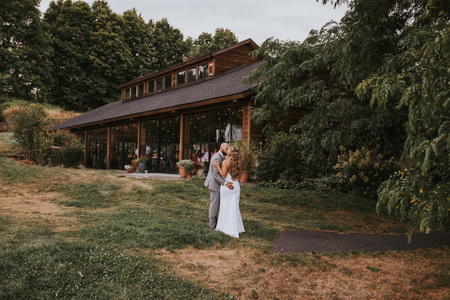 Hudson Valley Wedding Photographer, New York Wedding, New York Wedding Photographer, Hudson Valley Wedding, Red Maple Vineyard, Red Maple Vineyard Wedding