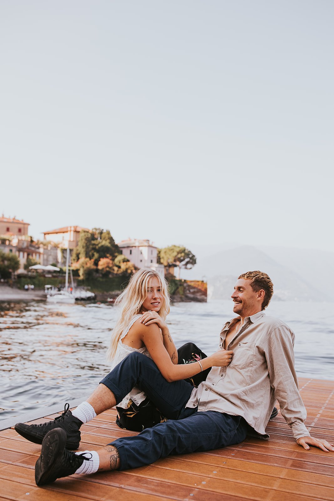 sunrise couples session in varenna, lake como couples session, lake como wedding photographer, lake como engagement photos, varenna wedding photographer, varenna engagement photos