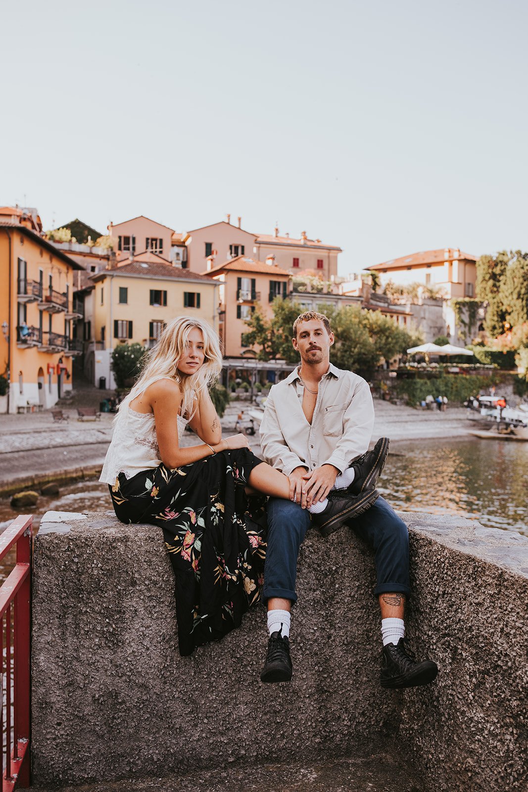 sunrise couples session in varenna, lake como couples session, lake como wedding photographer, lake como engagement photos, varenna wedding photographer, varenna engagement photos