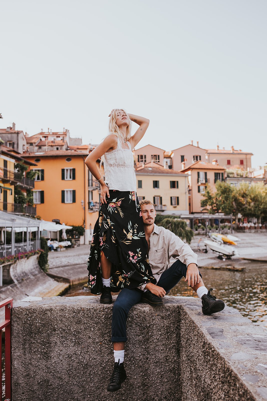 sunrise couples session in varenna, lake como couples session, lake como wedding photographer, lake como engagement photos, varenna wedding photographer, varenna engagement photos