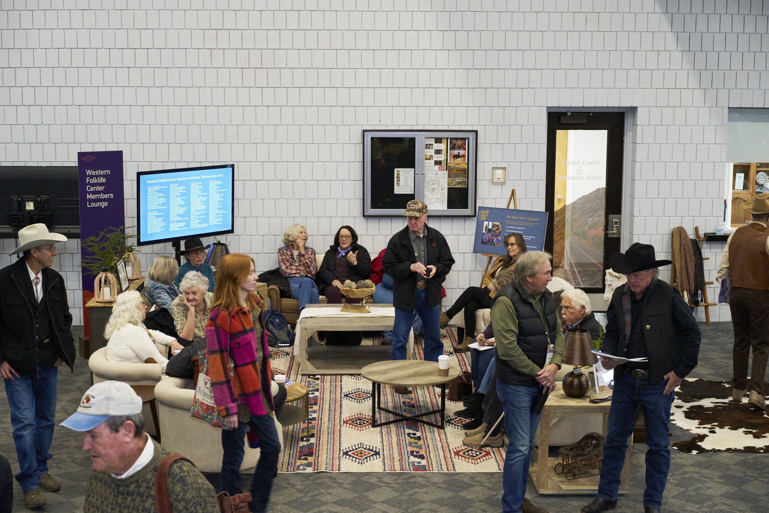 Gathering goers relax in the Elko Convention Center Members lounge. Photo by Marla Aufmuth