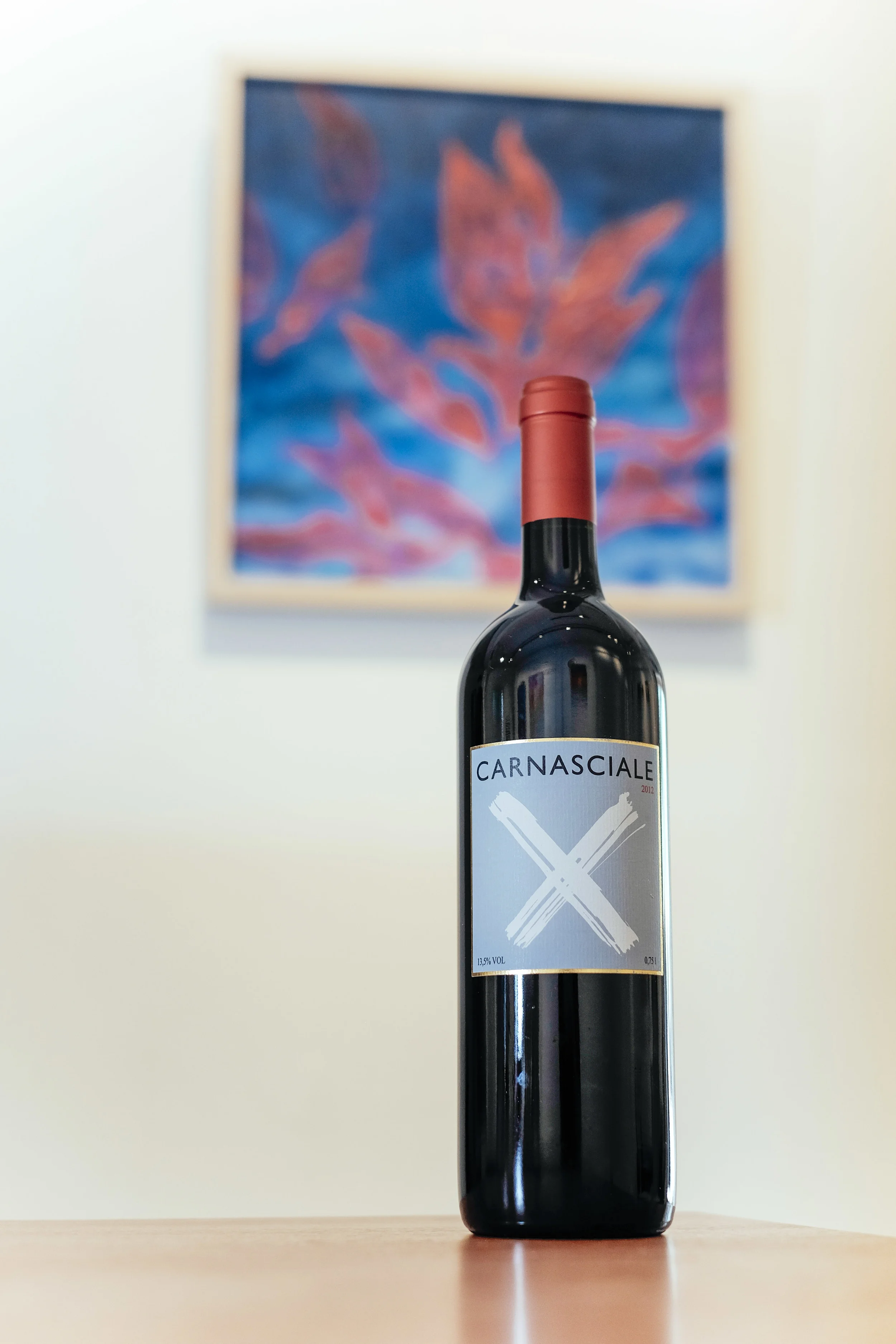 Foreground: Carnasciale 2012 | Background: "The Sky, The Leaves", 45x45cm, Chung Hee-Suk.