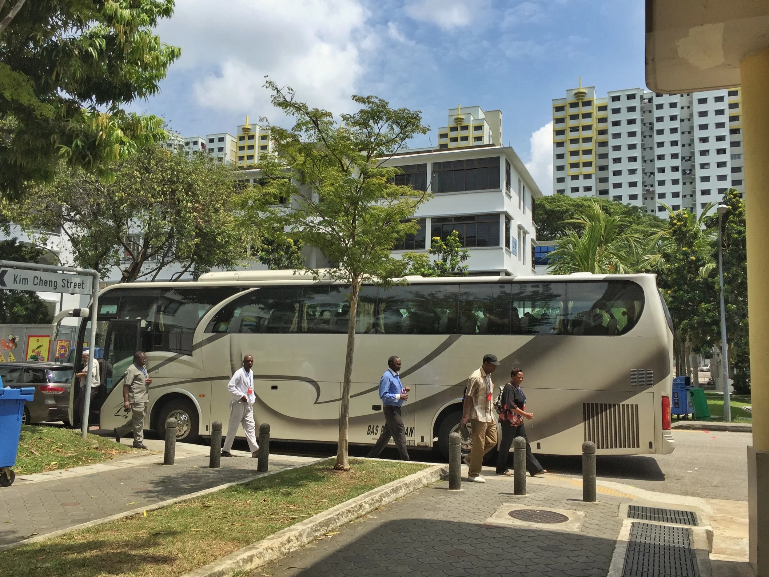 A tour bus pulls in by Tiong Bahru Market. For photographs of the estate's cafés and hipster-friendly alleyways, simply scour #tiongbahru on Instragram.