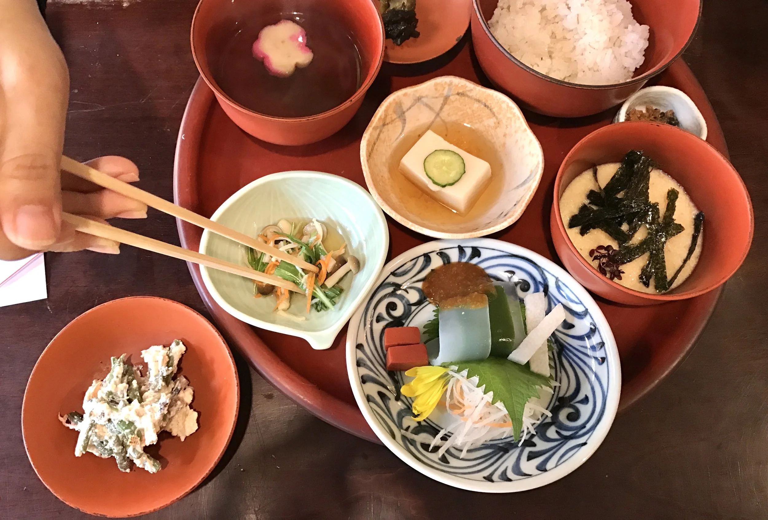 The weird dish is on the far right. The seaweed tries, but fails to mask its odd consistency. In fact, odd is a very nice way of putting it. 