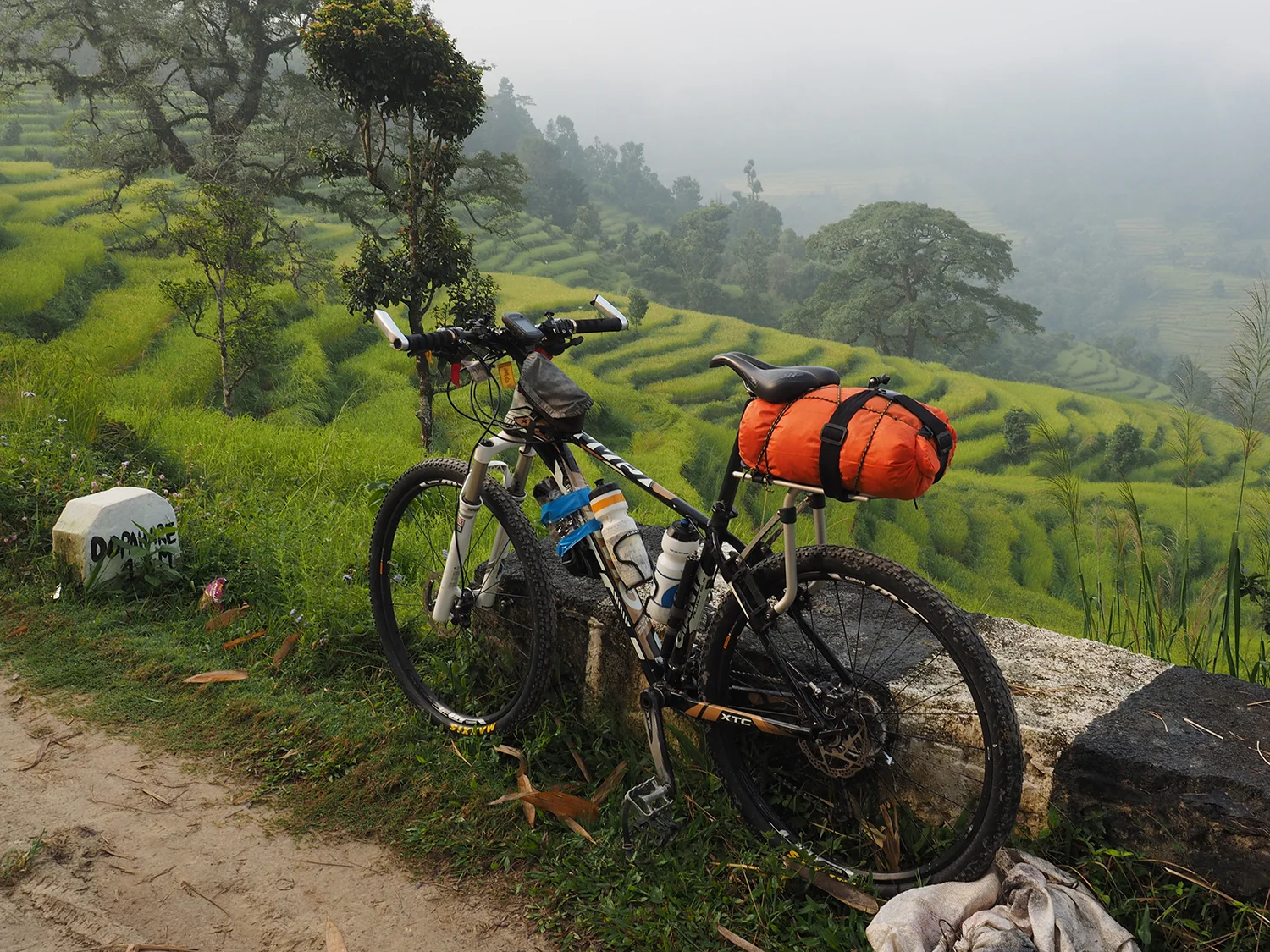 PT 4 Nepal cycle 2016 or "How I failed to cross the Thorong La, and does it really even matter?" 