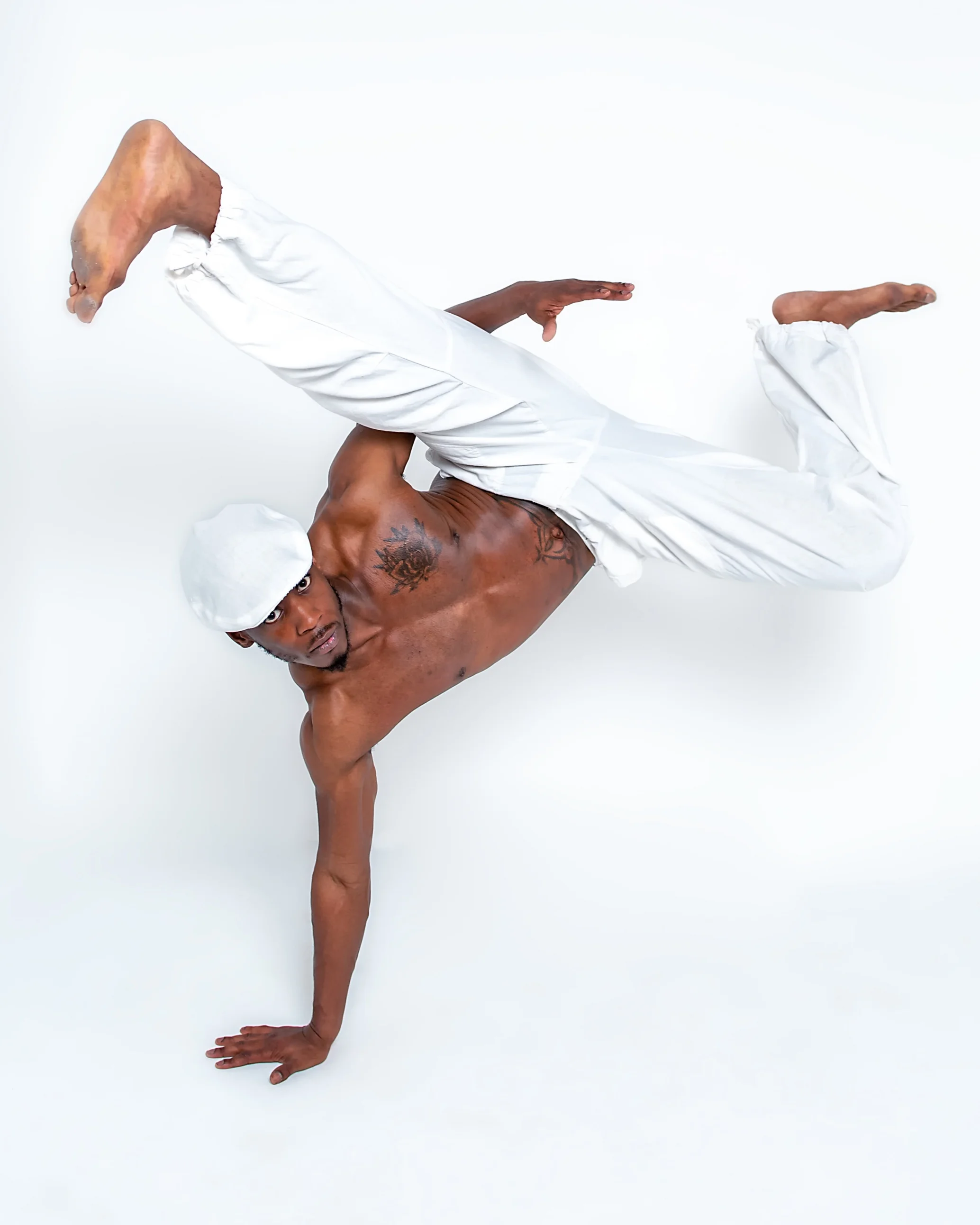 Jerome Wilks in our Amalfi white linen cap. Photography Ant Robling