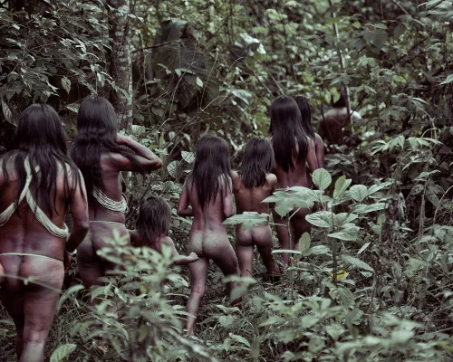 Inspiration | Creative | Before they pass away “Travelling for three years photographing more than thirty five indigenous tribes around the world, using a fifty year old 4x5in camera, inspired by Edward Sheriff Curtis and his great photographs of Native Americans" Jimmy Nelson