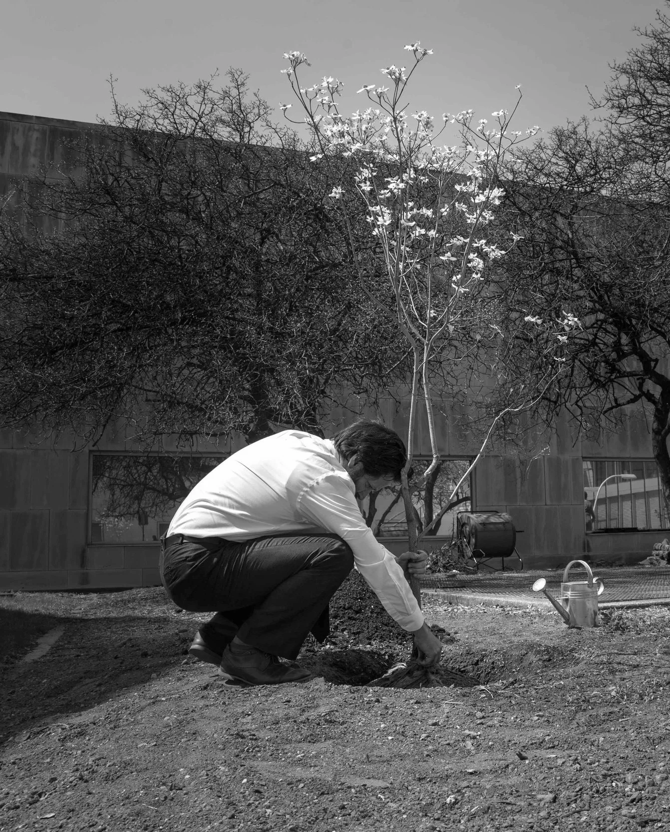 Conservation | The U N click to read this and others A food garden, a space, a biodiversity portrait designed by New York Fireman and Architect William Gates. This symbolic initiative and first ever food Garden on international territory is christened on Earth day 22.04.2016