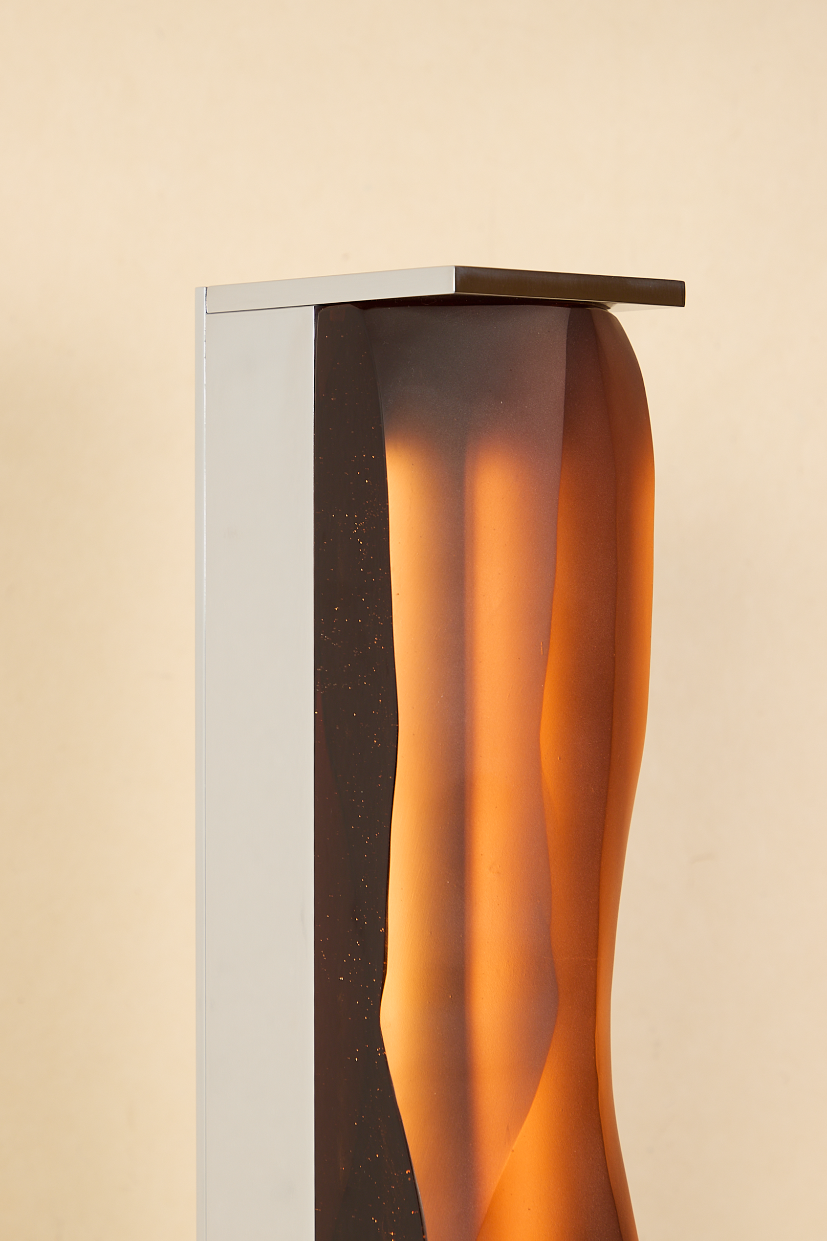 GL_ITYS_LARGE_TABLELAMP_ORANGE_05.png
