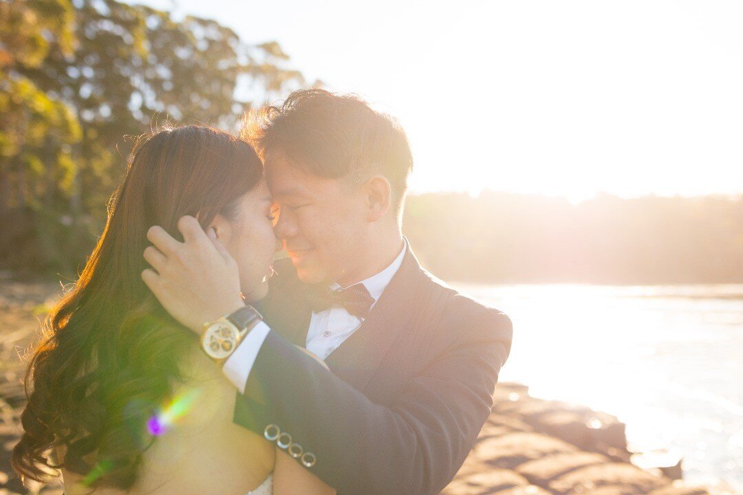 Shane C. | I really love capturing sun rays on my couples; they never fail to give a greater depth of lighting and colour to the photo. Its like nature&rsquo;s spotlight.