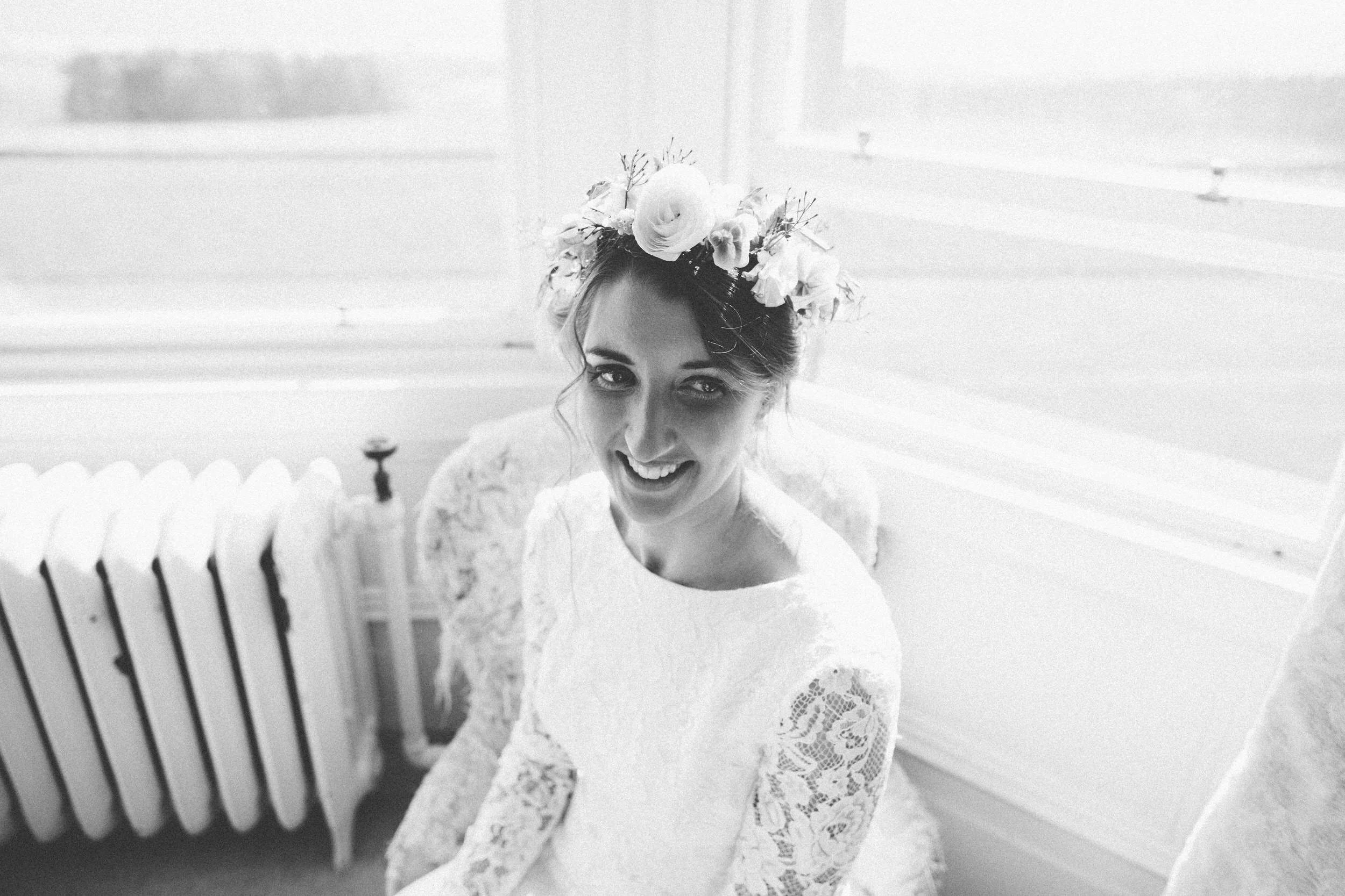 Quirky Natural Wedding Photographer Errol Park 017.jpg