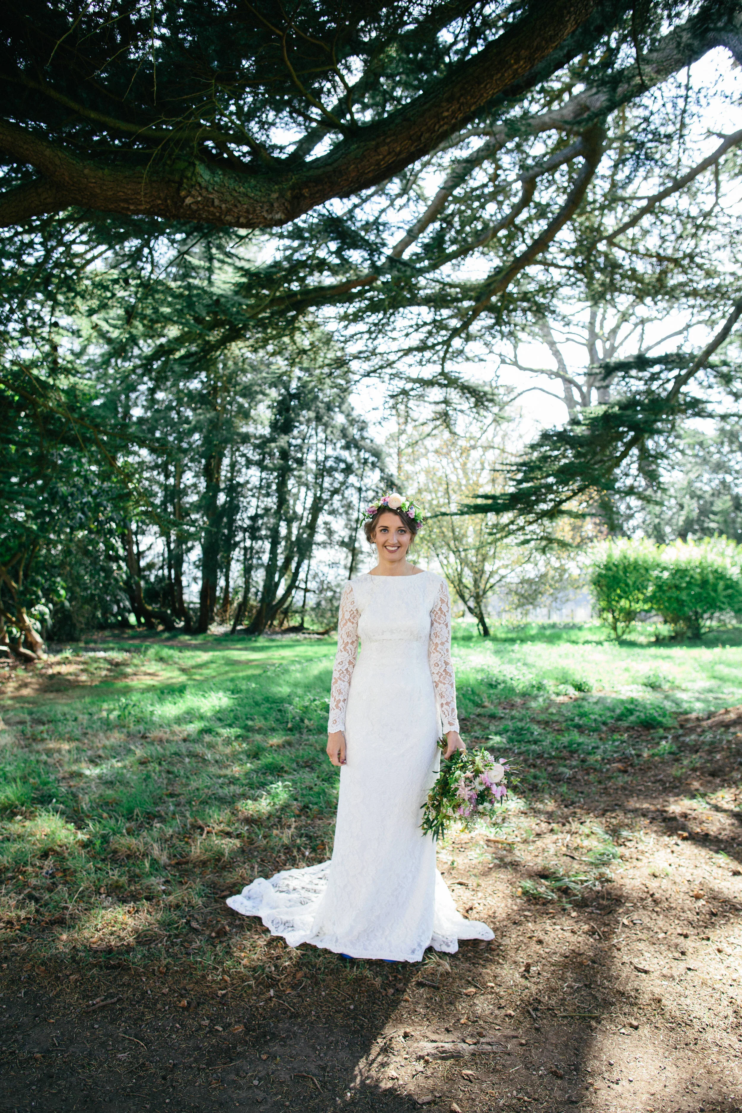 Quirky Natural Wedding Photographer Errol Park 025.jpg
