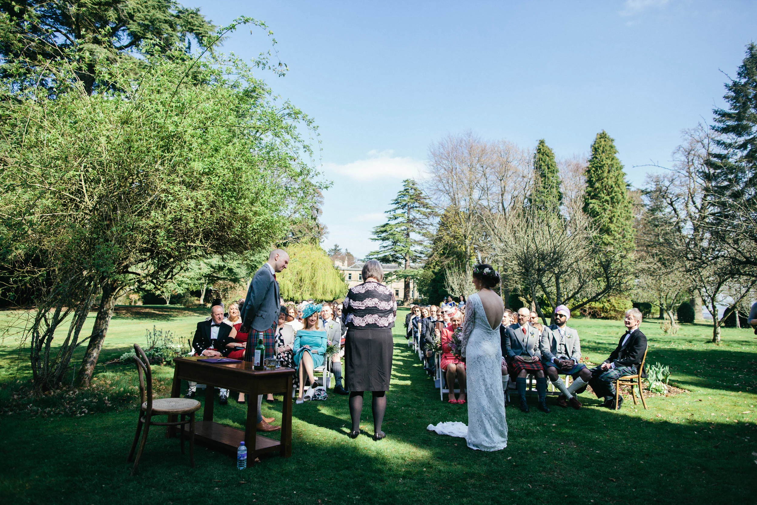 Quirky Natural Wedding Photographer Errol Park 035.jpg