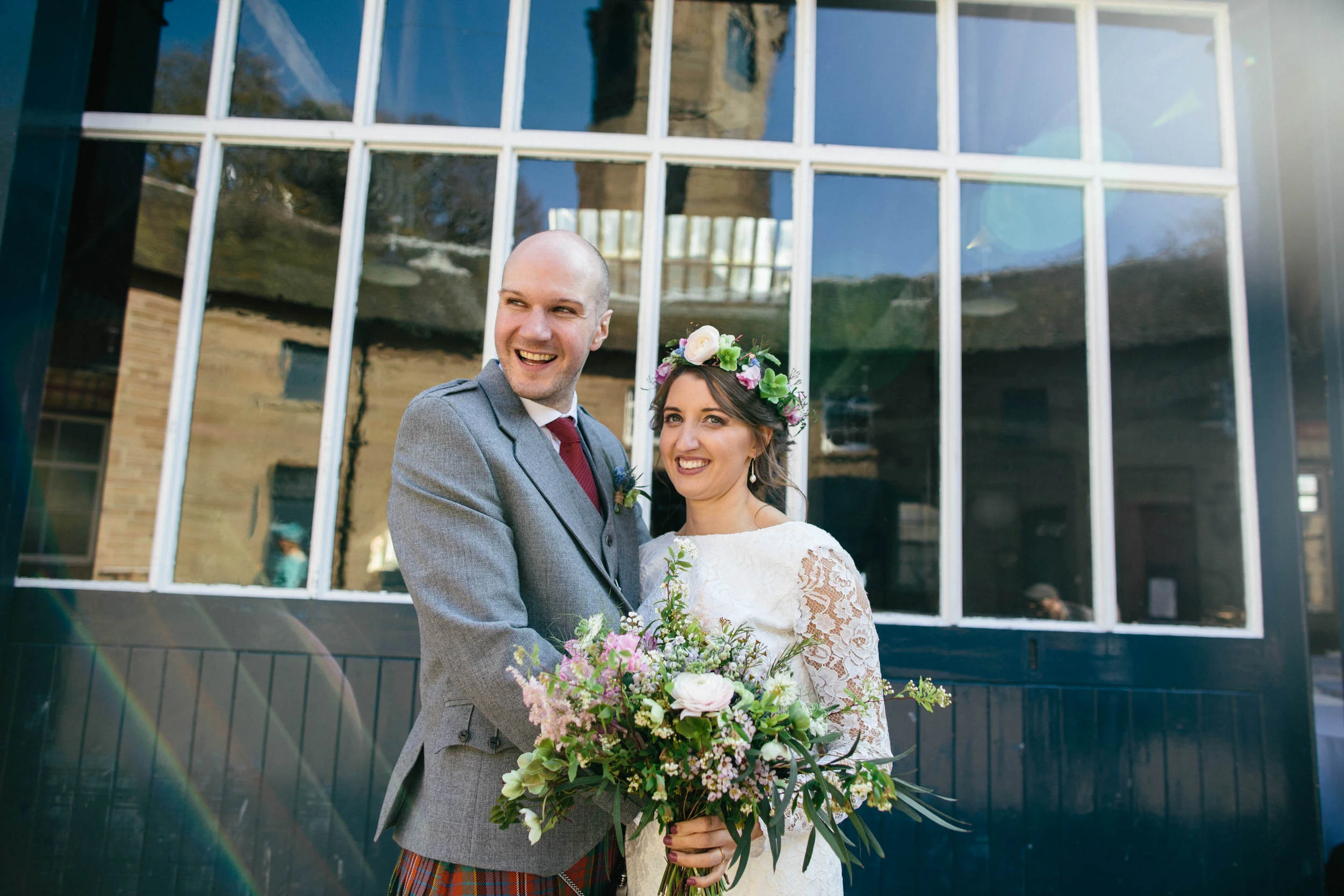 Quirky Natural Wedding Photographer Errol Park 055.jpg