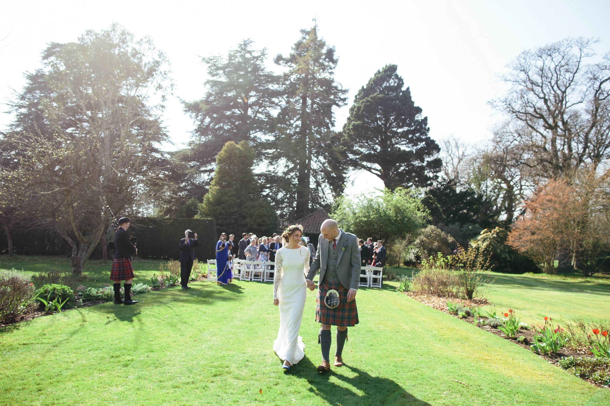 Quirky Natural Wedding Photographer Errol Park 044.jpg
