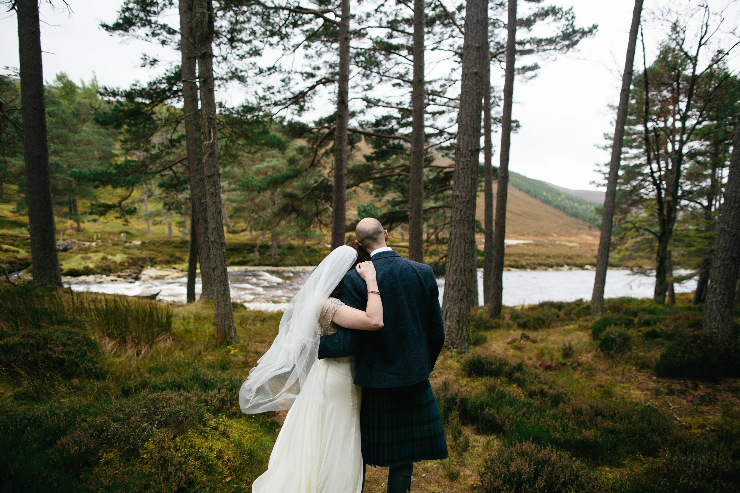 Natural Wedding Photography Aberdeen Braemar 057.jpg