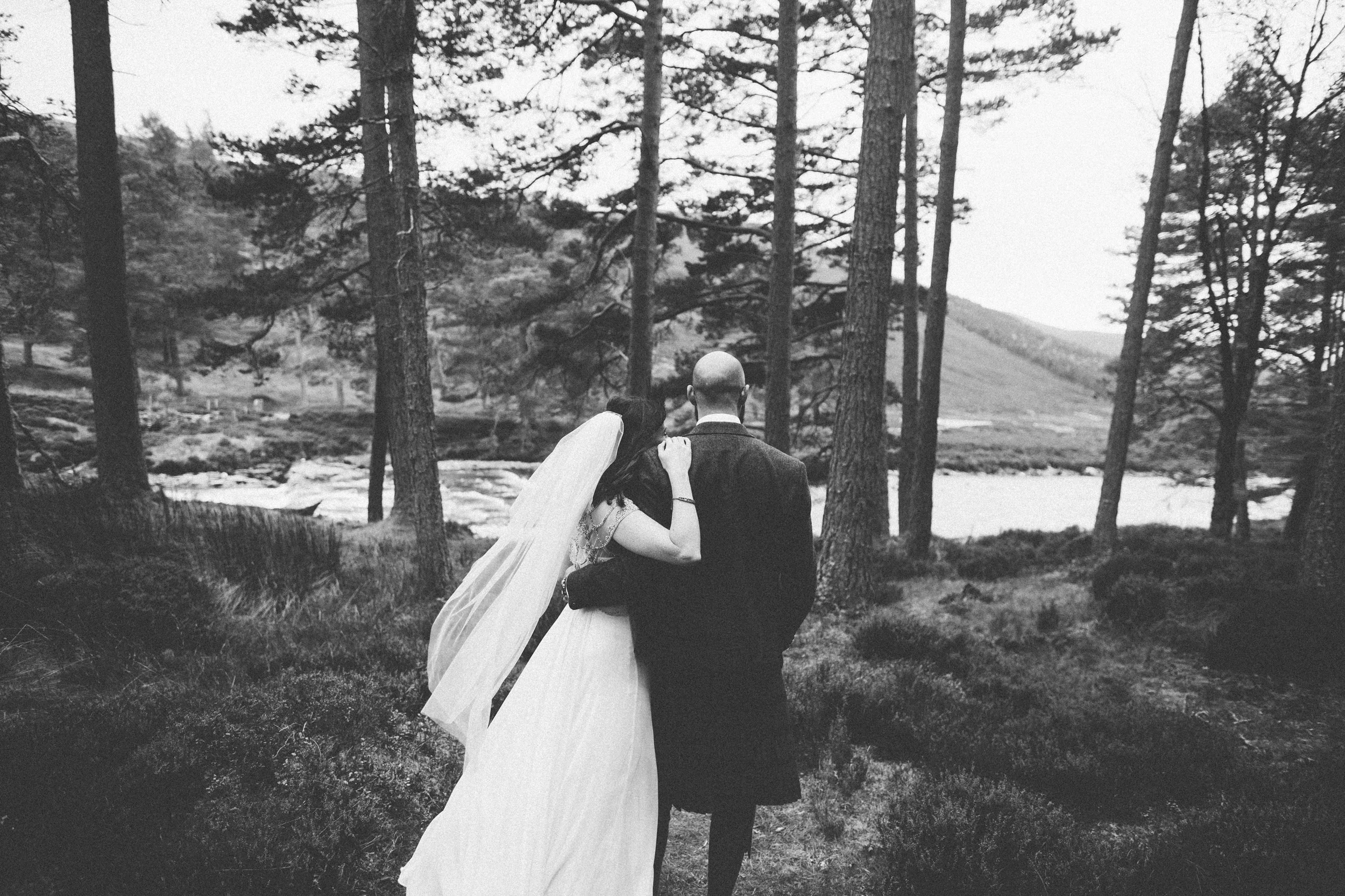 Natural Wedding Photography Aberdeen Braemar 058.jpg