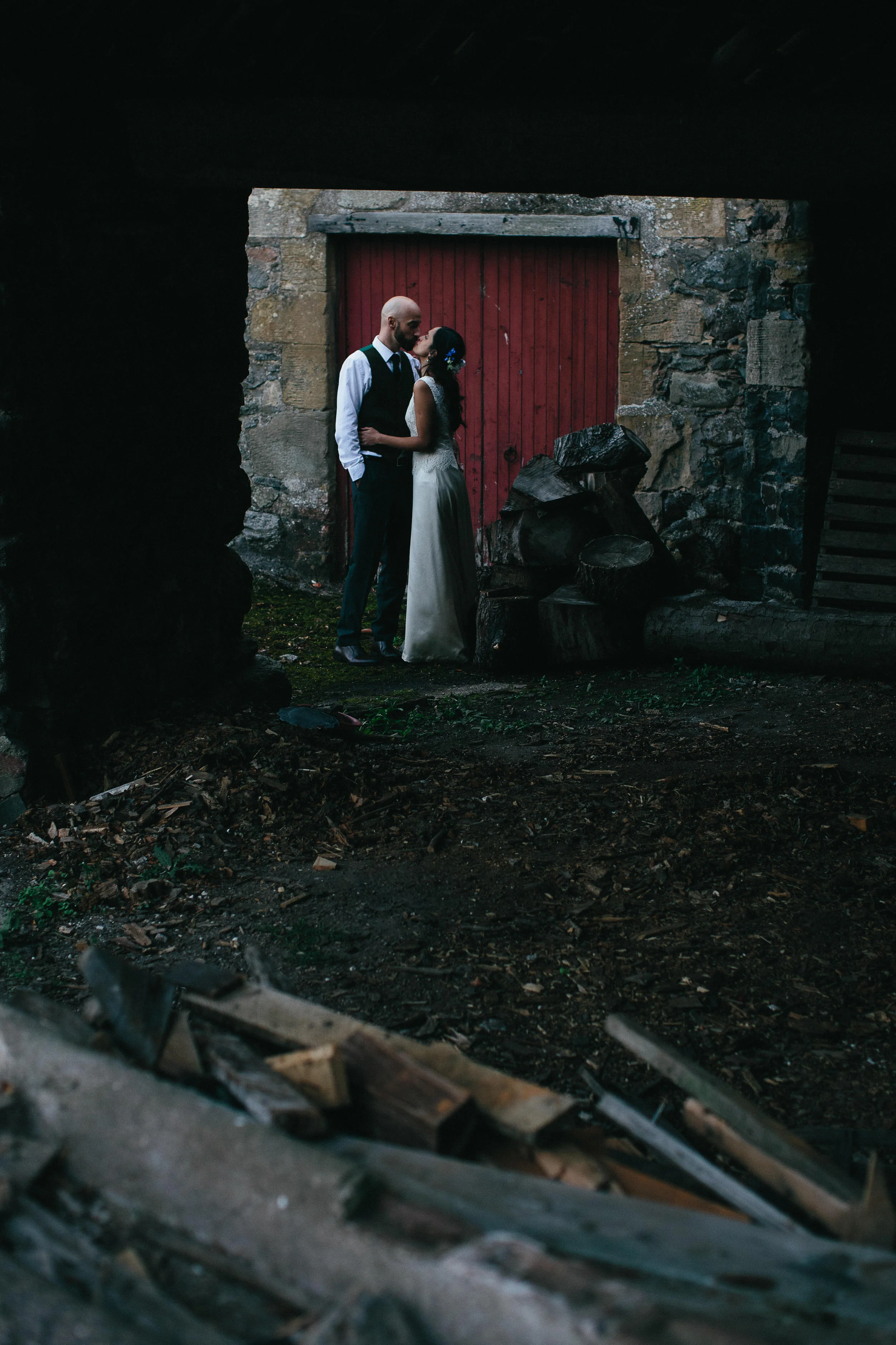 Quirky Wedding Photographer Scotland Glasgow Edinburgh Mirrorbox 002.jpg