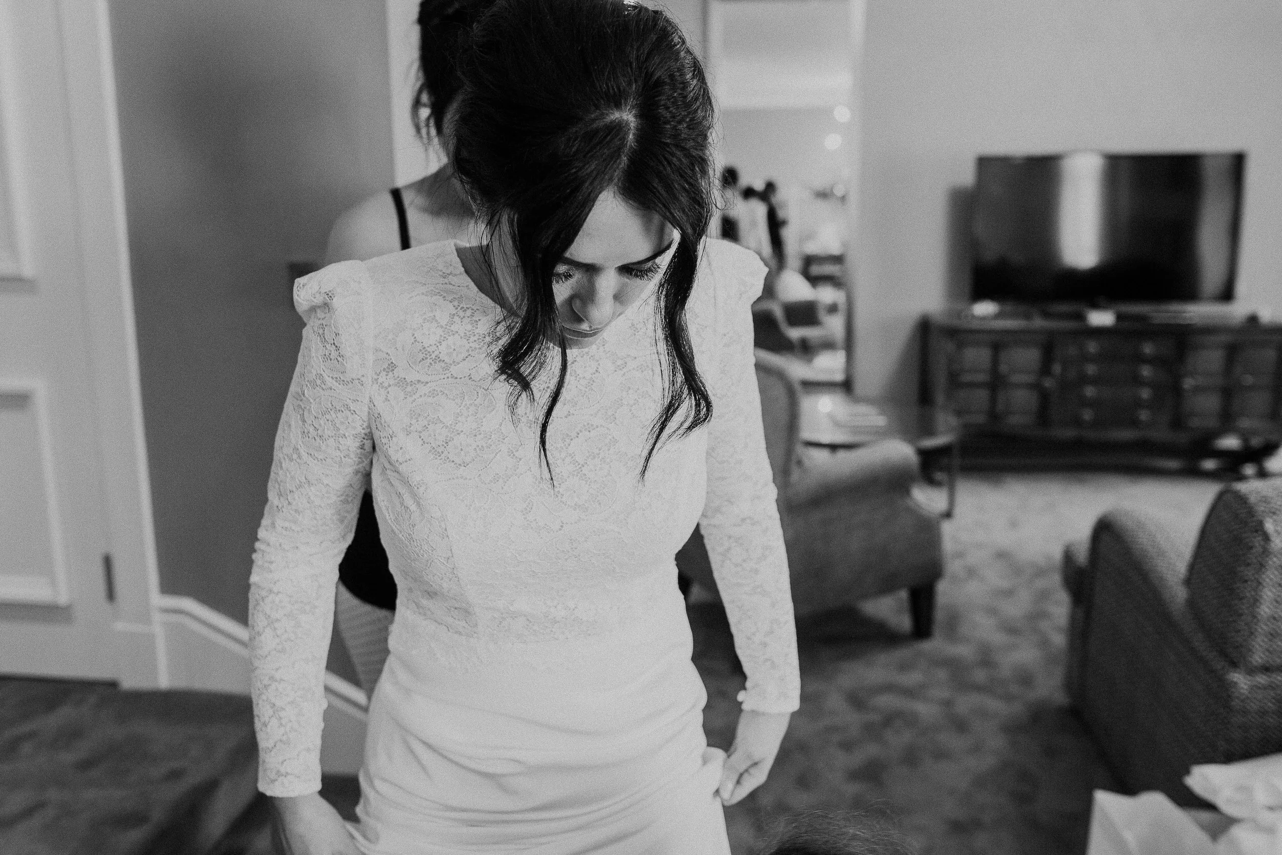 Quirky Wedding Photographer Scotland Glasgow Edinburgh Mirrorbox 043.jpg