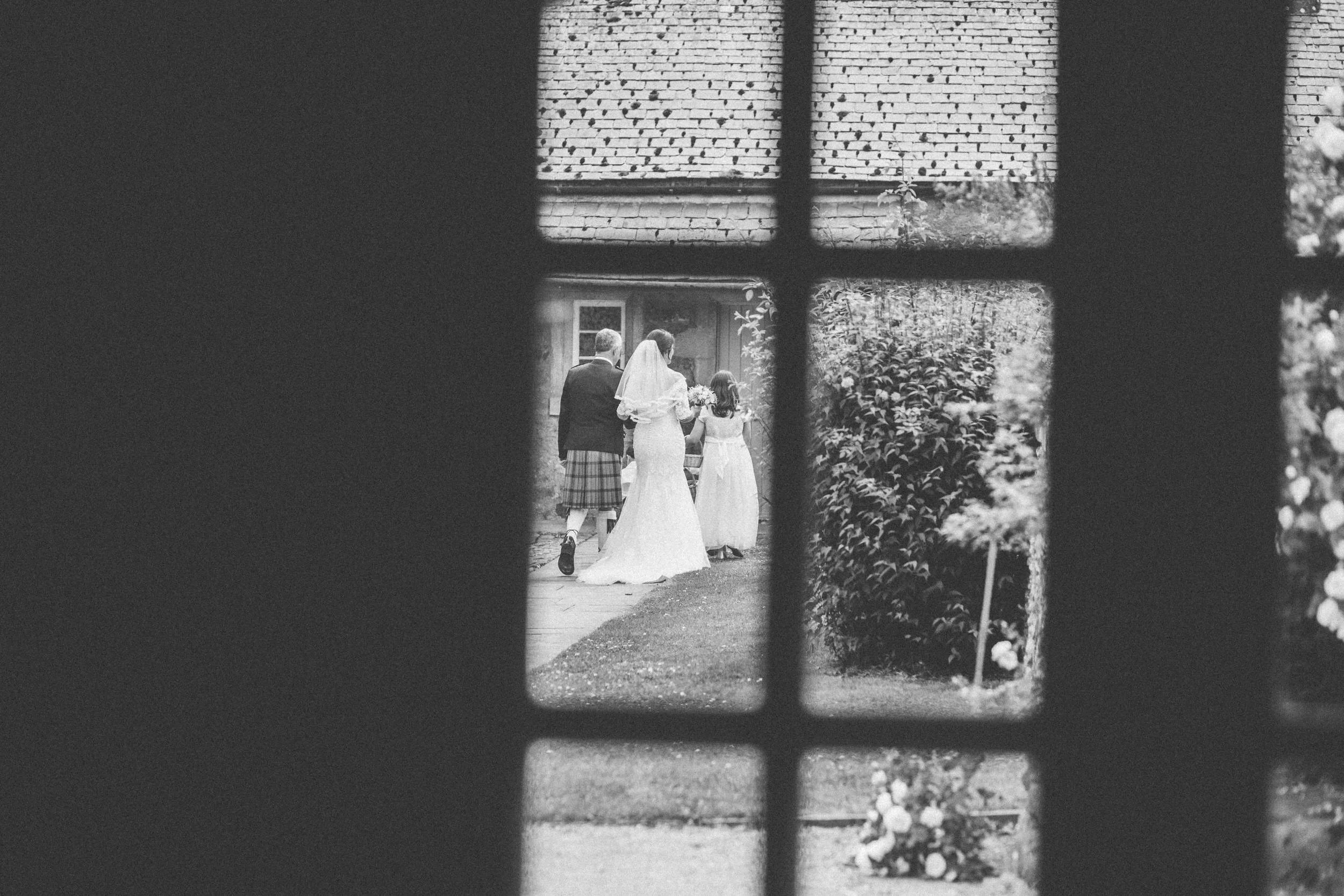 Quirky Wedding Photographer Scotland Glasgow Edinburgh Mirrorbox 058.jpg