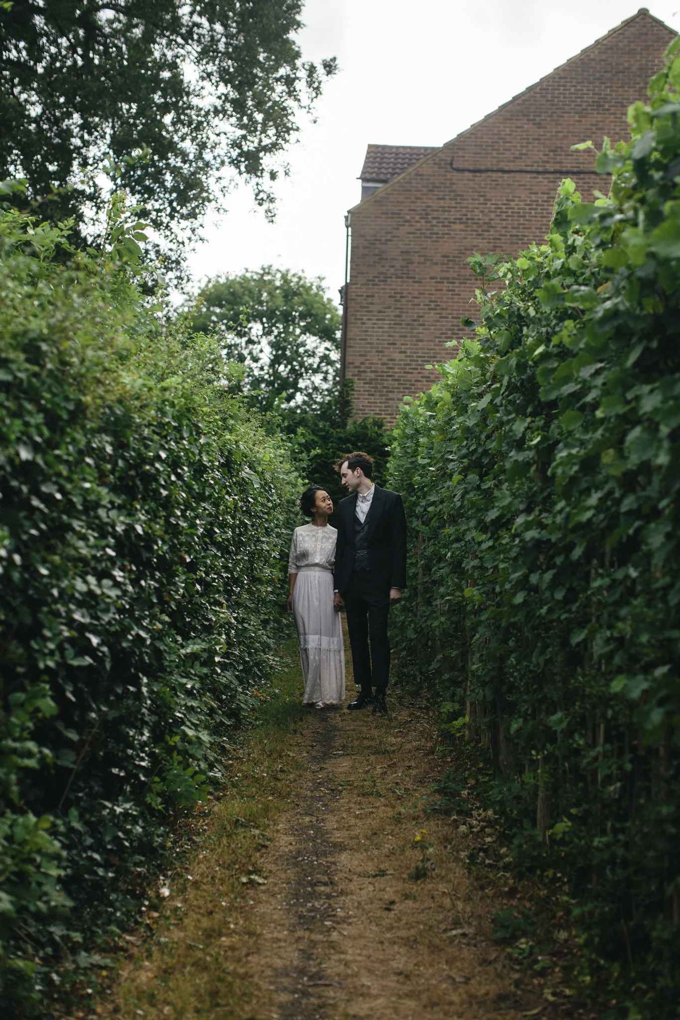 Quirky Wedding Photographer Scotland Glasgow Edinburgh Mirrorbox 084.jpg
