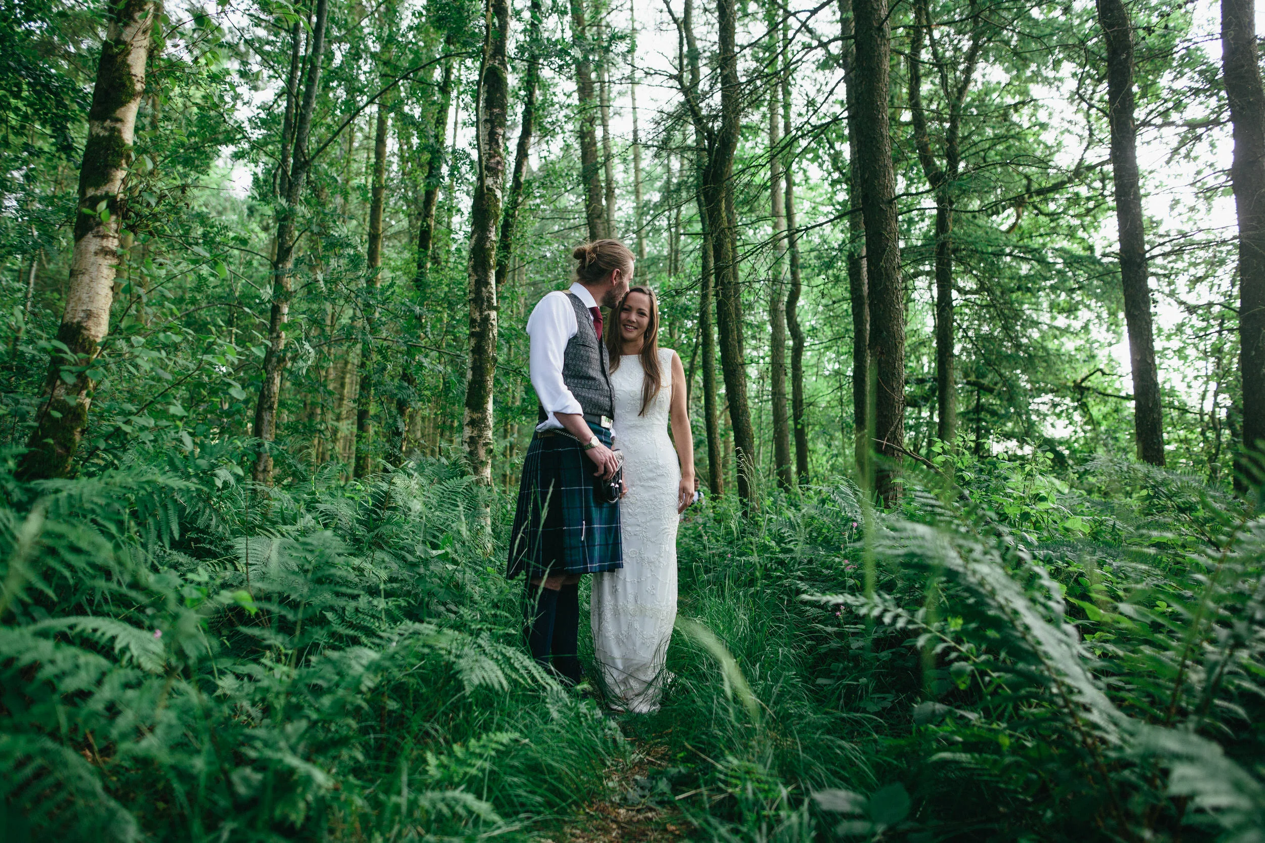 Quirky Wedding Photographer Scotland Glasgow Edinburgh Mirrorbox 125.jpg