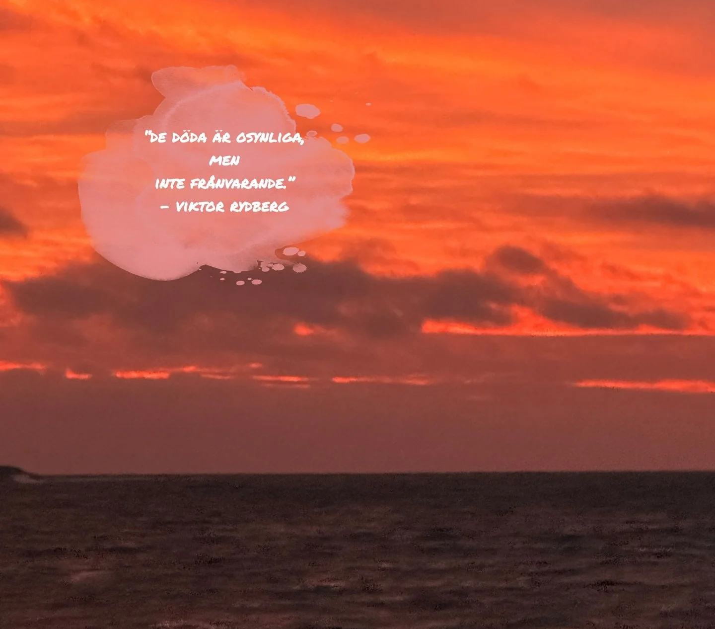 Ett ljus f&ouml;r det som var, och det som blir🕯️

Alla helgons dag p&aring;minner oss om livets cirklar, om hur allt f&ouml;r&auml;ndras men inget egentligen f&ouml;rsvinner. I yogans tradition &auml;r det Shiva som vakar &ouml;ver dessa &ouml;verg