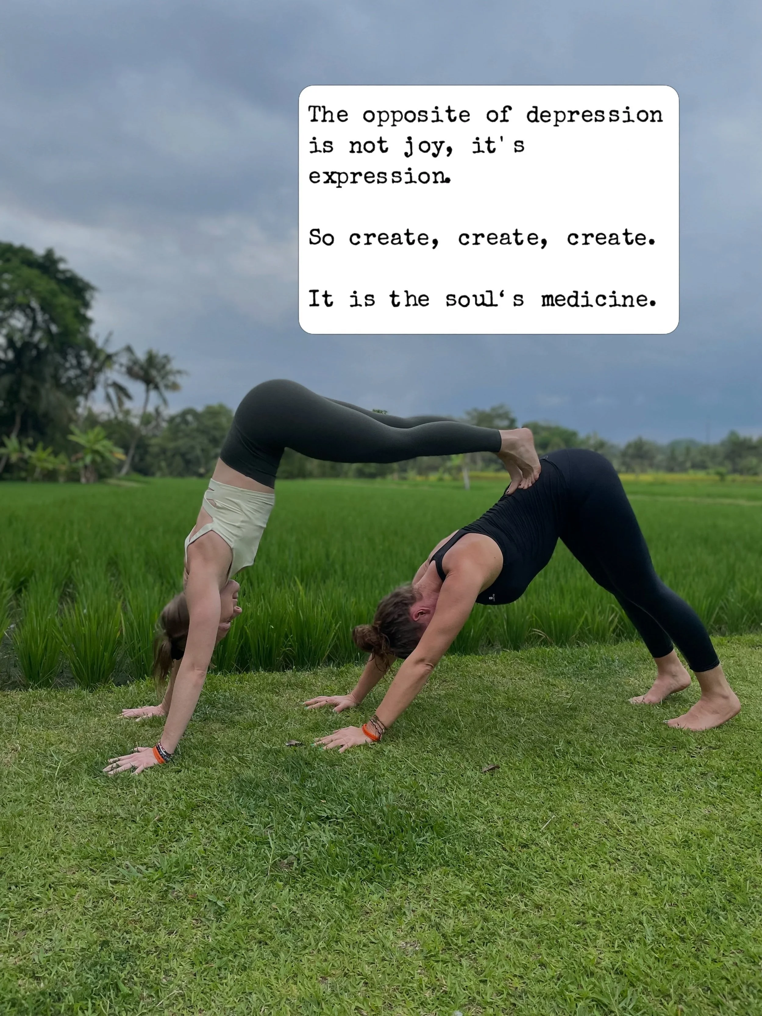 P&aring;minnelse: L&aring;t din yogapraktik och undervisning vara ett utforskande! 

#globalyoga #yogaf&ouml;r2000taletsm&auml;nniska #yogal&auml;rare #yogautbildning #yogautbildningonline
