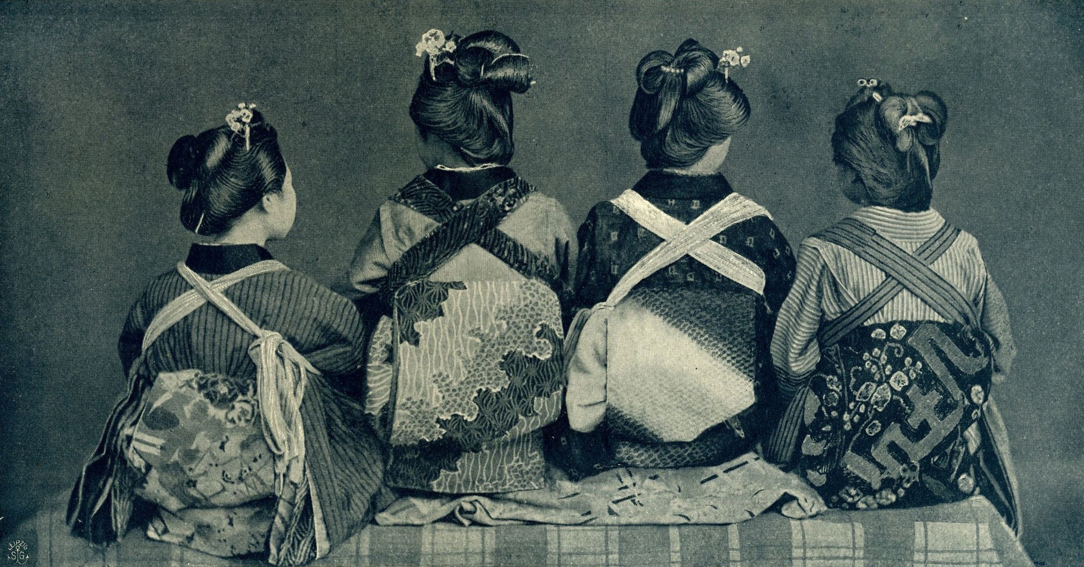 Japanese_in_obi._Before_1902.jpg