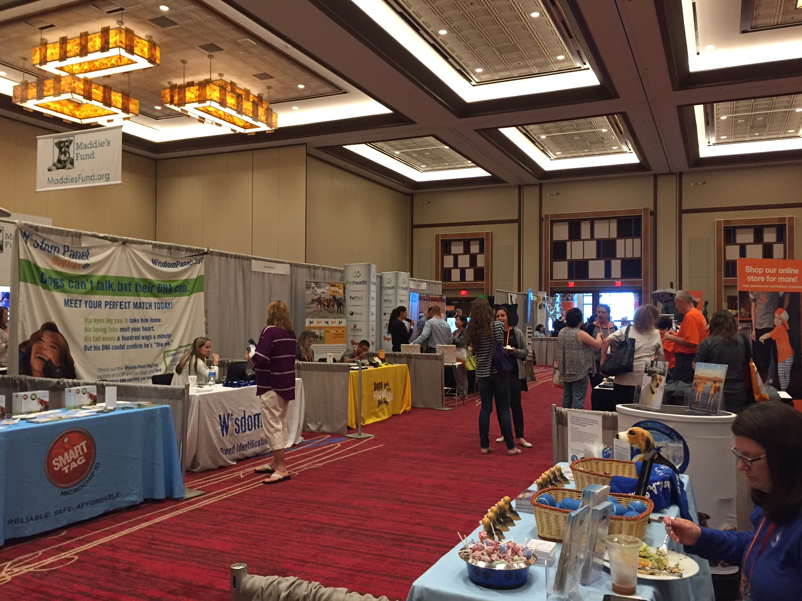 Another view of the exhibit hall - we were at the end of the central path.
