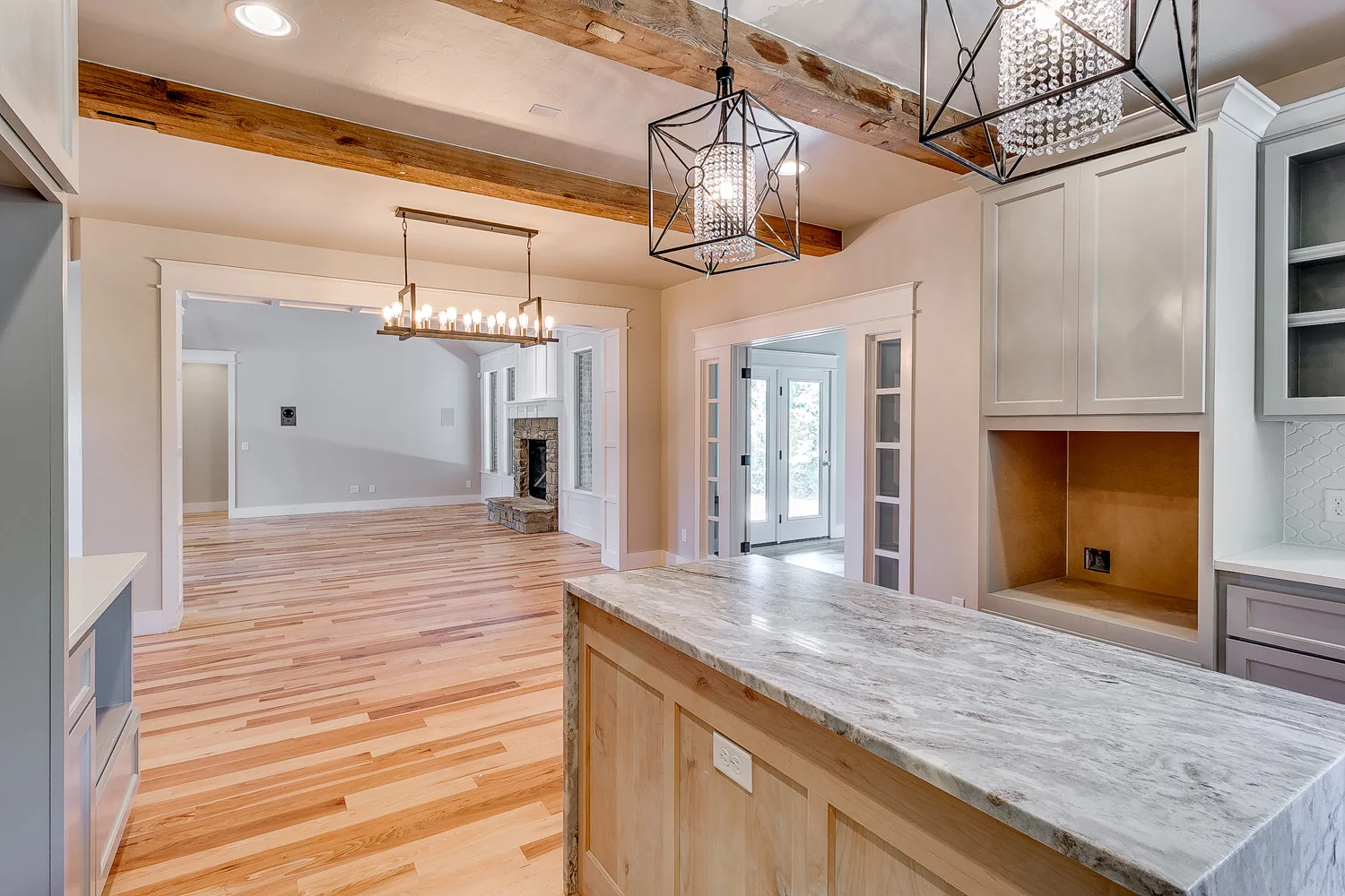 2408 Old Creek Rd - HR-18.jpg