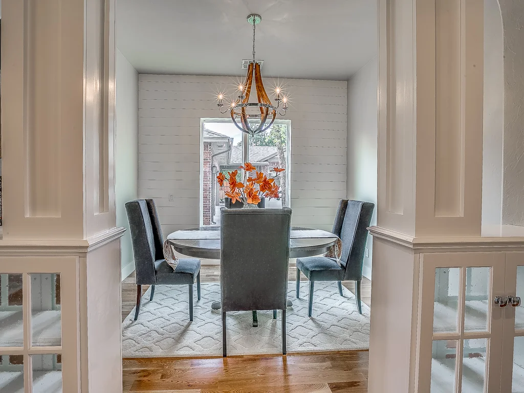 4725 Green Country - Reshoot - MLS-2.jpg