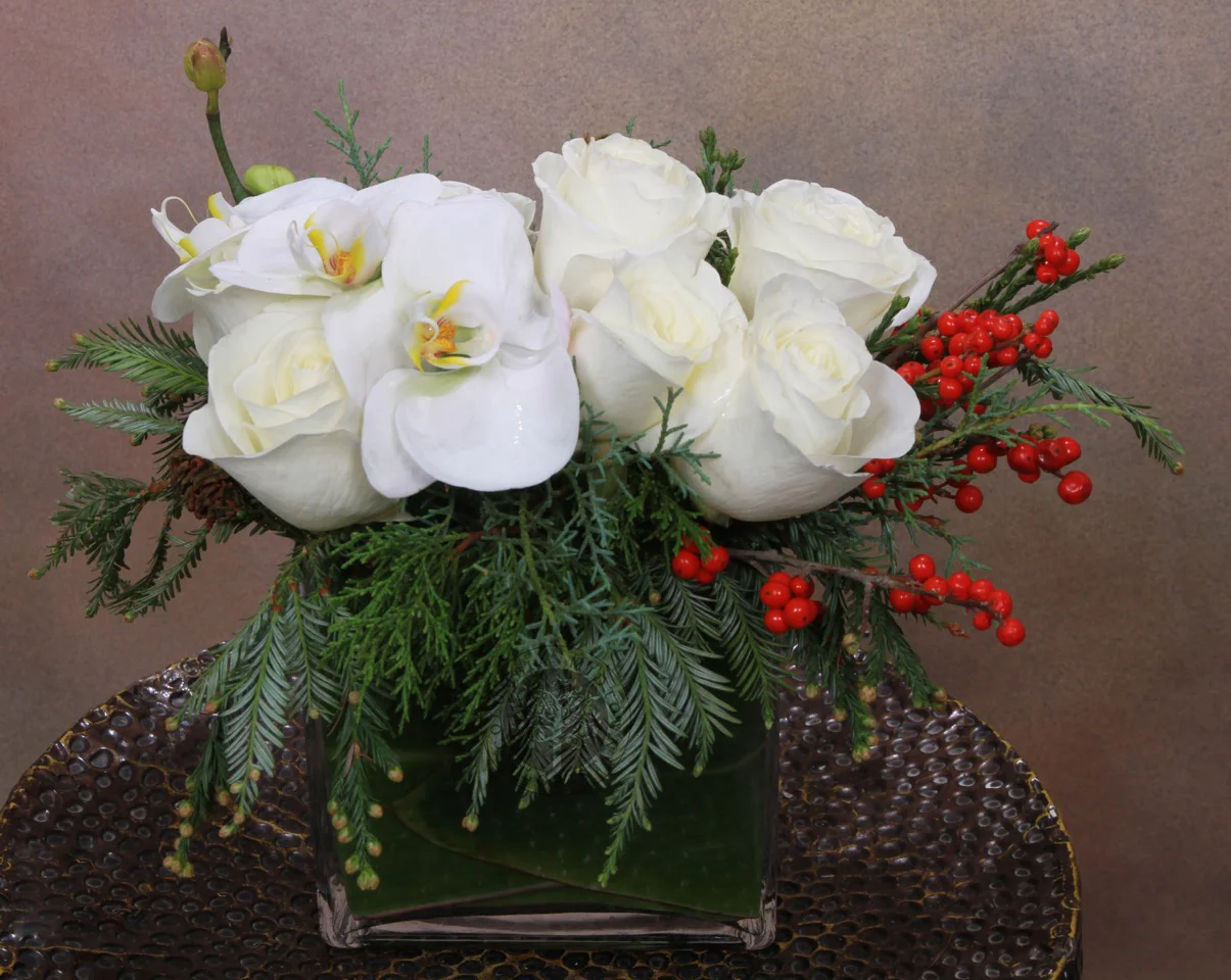 Christmas Flowers NYC Flower Delivery NYC . Holiday Flower Delivery